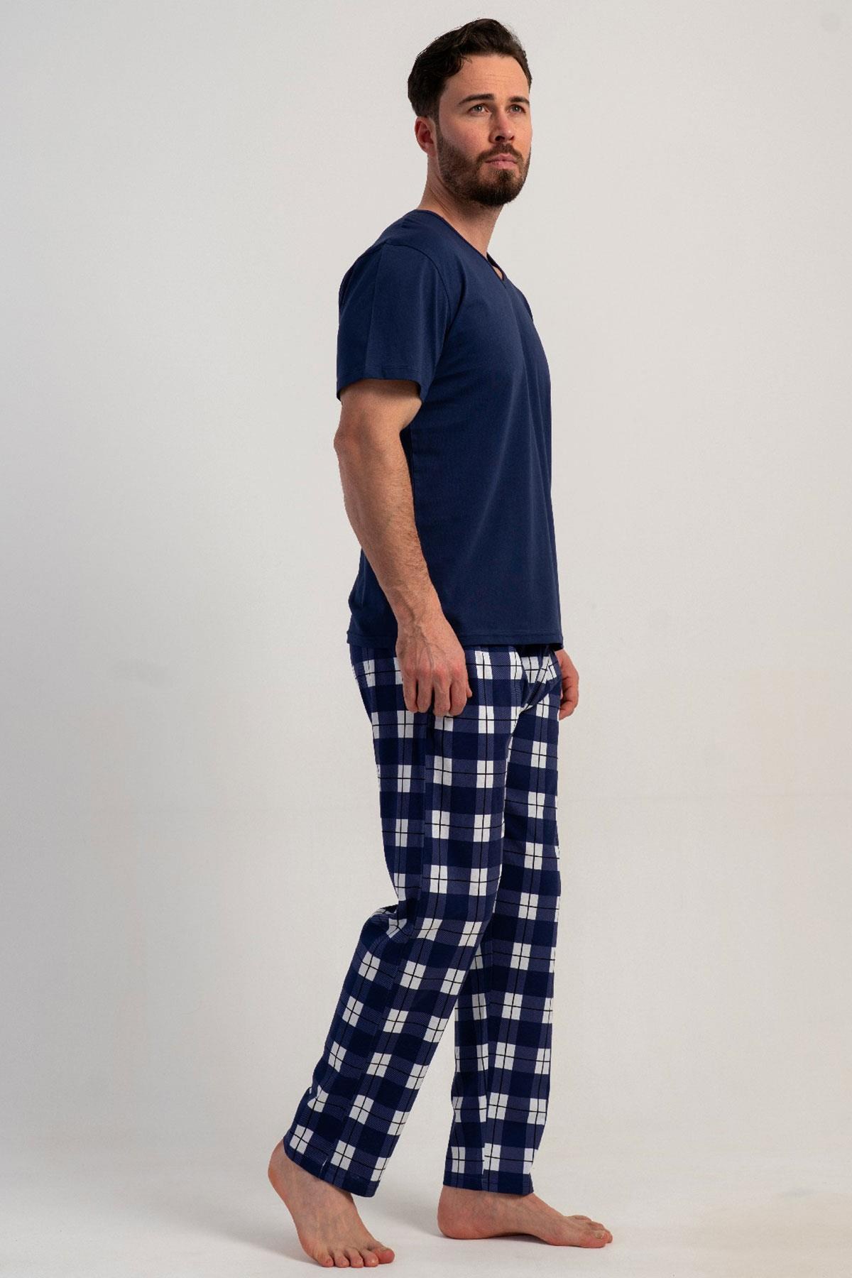 333071Erkek Büyük Beden Kısa Kollu Ekose Alt Lacivert Pijama Takımı C1T1N1215Pijama TakımıVienettaErkek Büyük Beden Kısa Kollu Ekose Alt Lacivert Pijama Takımı C1T1N1215