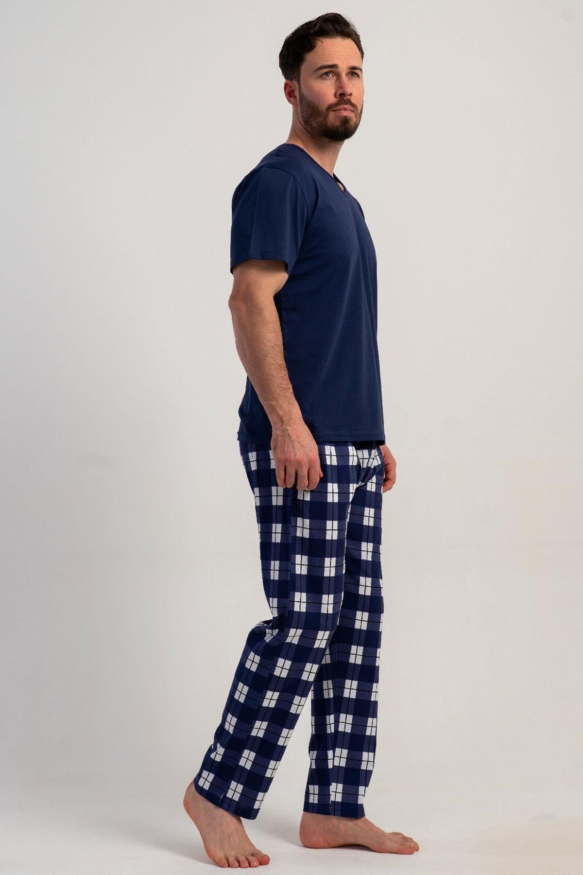 333071Erkek Büyük Beden Kısa Kollu Ekose Alt Lacivert Pijama Takımı C1T1N1215Pijama TakımıVienettaErkek Büyük Beden Kısa Kollu Ekose Alt Lacivert Pijama Takımı C1T1N1215