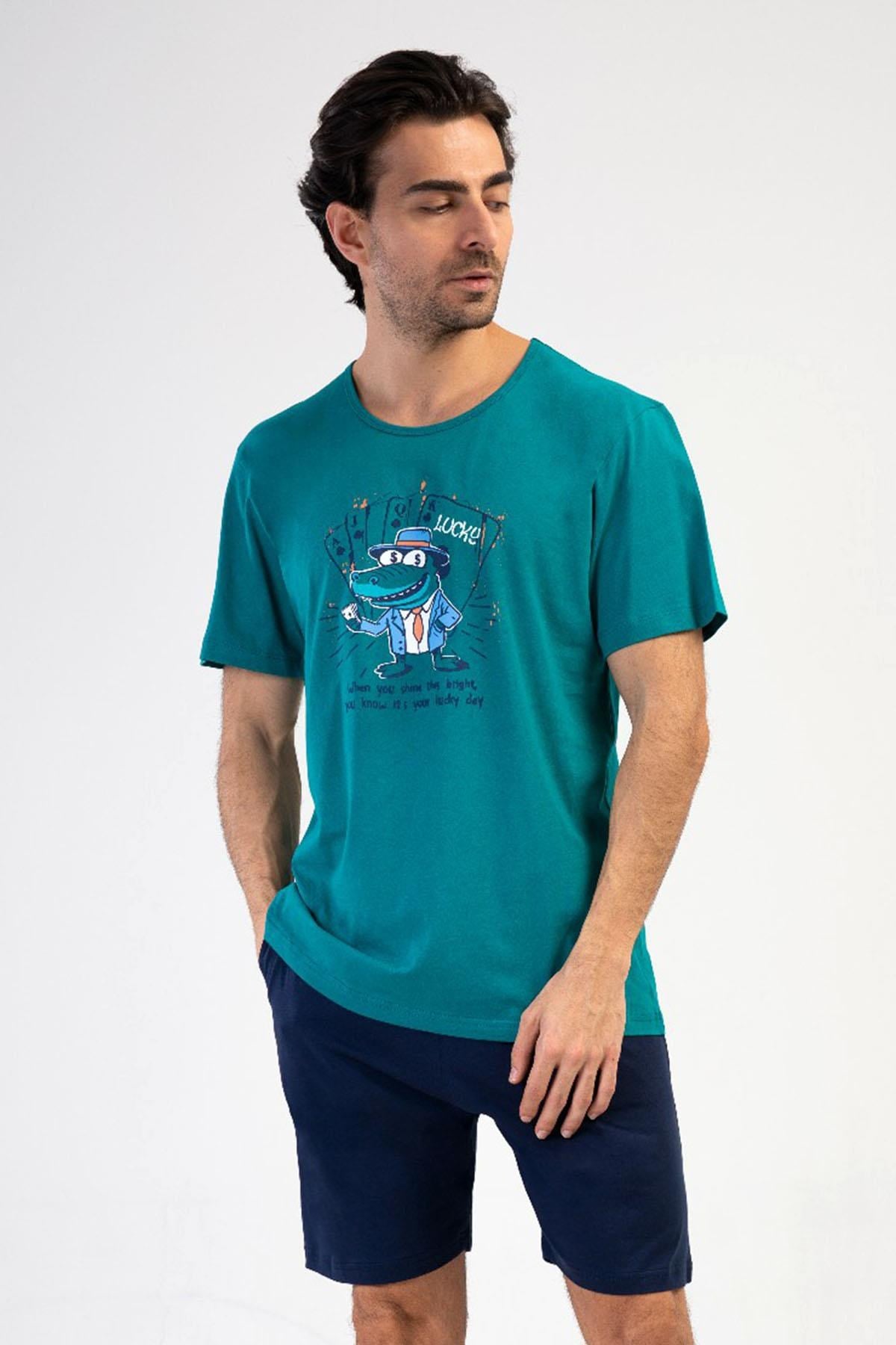 330876Erkek Büyük Beden Kısa Kol Şortlu Silver Pine %100 Pamuk Pijama Takımı C8T7N1904Pijama TakımıVienettaErkek Büyük Beden Kısa Kol Şortlu Silver Pine %100 Pamuk Pijama Takımı C8T7N1904