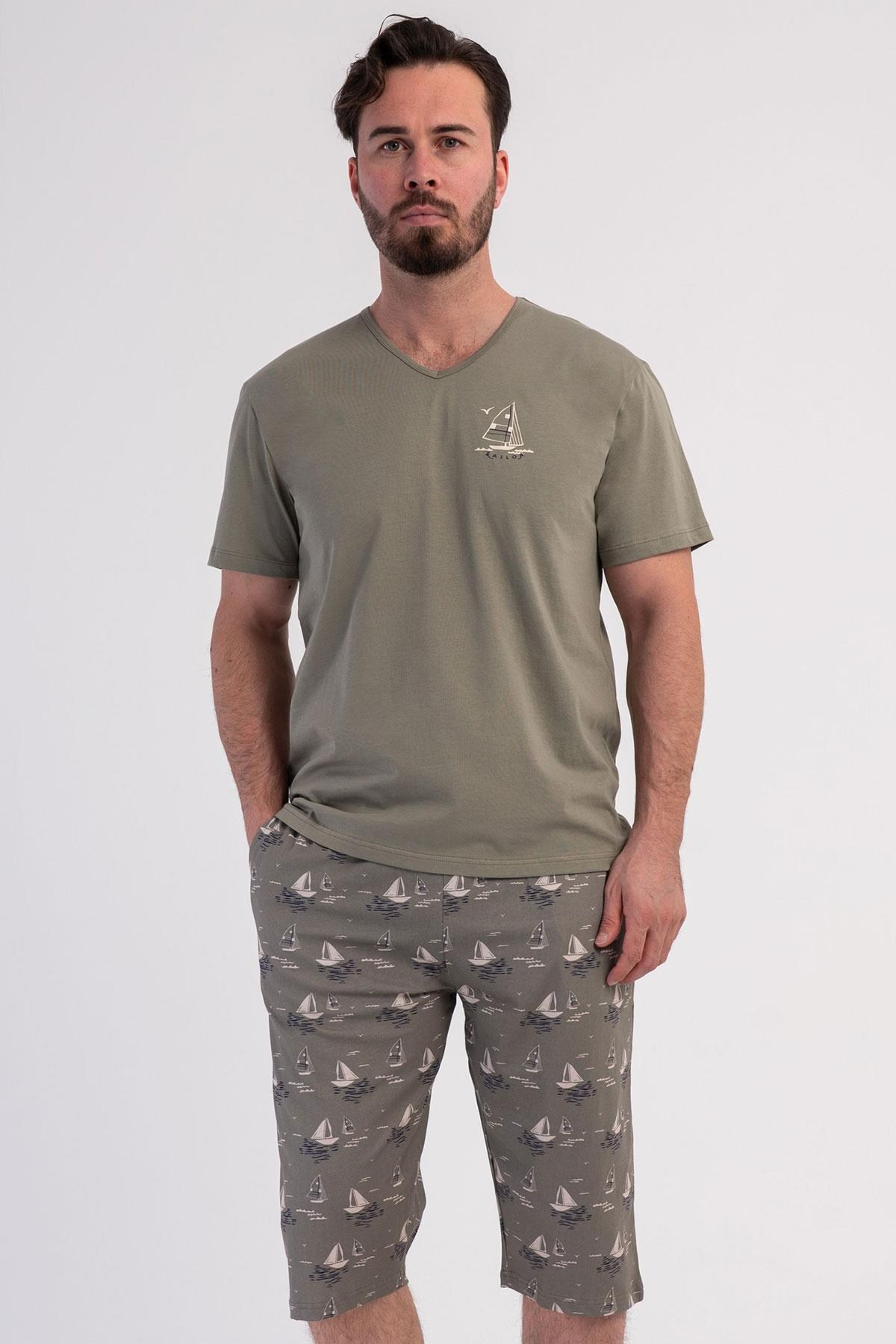 333082Erkek Büyük Beden V Yaka Kısa Kollu Kapri Haki Pijama Takımı C3T7N0106Pijama TakımıVienettaErkek Büyük Beden V Yaka Kısa Kollu Kapri Haki Pijama Takımı C3T7N0106