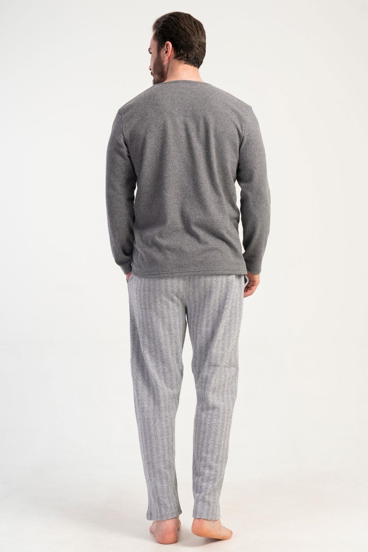 329458Erkek Füme Renk Uzun Kollu Bisiklet Yaka Jakarlı Pijama Takımı C1T0N0105Pijama TakımıVienettaErkek Füme Renk Uzun Kollu Bisiklet Yaka Jakarlı Pijama Takımı C1T0N0105