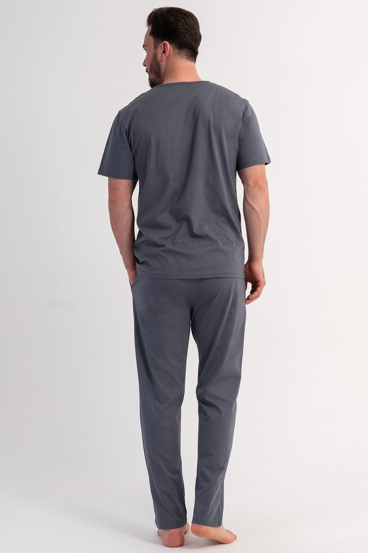 333087Erkek Kısa Kol Füme Pijama Takımı C9T1N1106Pijama TakımıVienettaErkek Kısa Kol Füme Pijama Takımı C9T1N1106