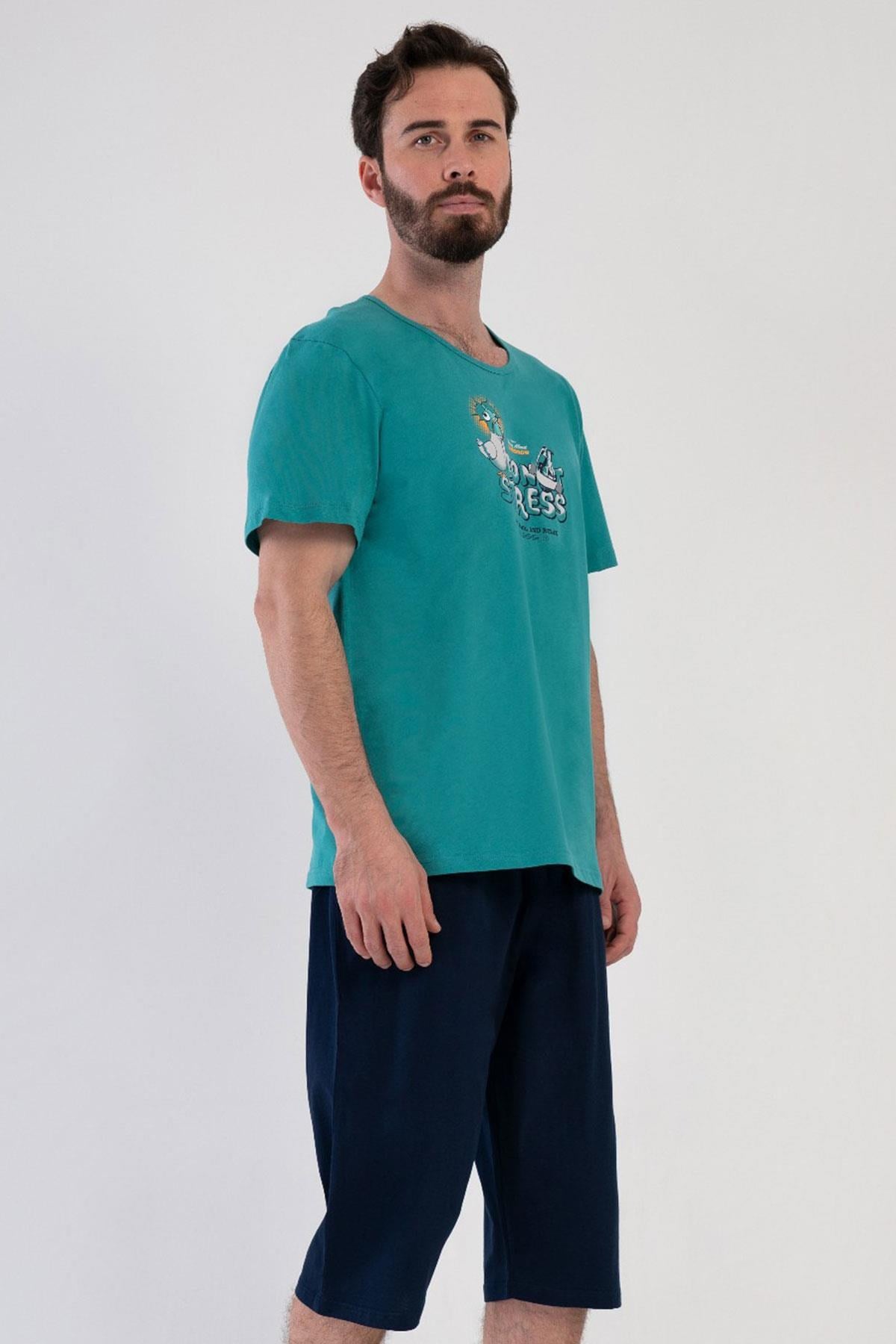 330891Erkek Kısa Kol Kapri %100 Pamuk Silver Pine Pijama Takımı C5T2N4804Pijama TakımıVienettaErkek Kısa Kol Kapri %100 Pamuk Silver Pine Pijama Takımı C5T2N4804
