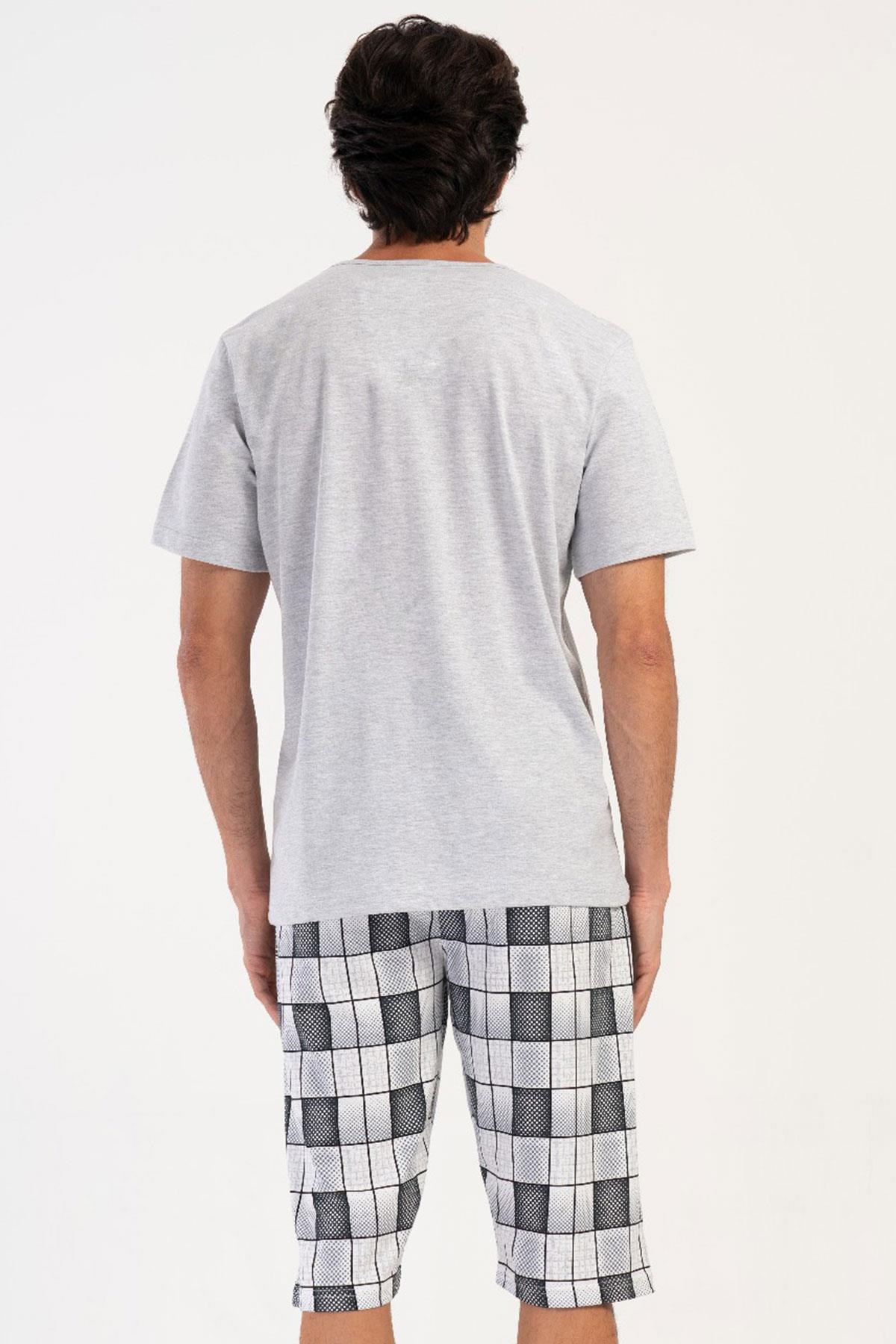 330901Erkek Kısa Kol Kapri Gri Melanj Rahat Kalıp Pijama Takımı C6T1N1804Pijama TakımıVienettaErkek Kısa Kol Kapri Gri Melanj Rahat Kalıp Pijama Takımı C6T1N1804