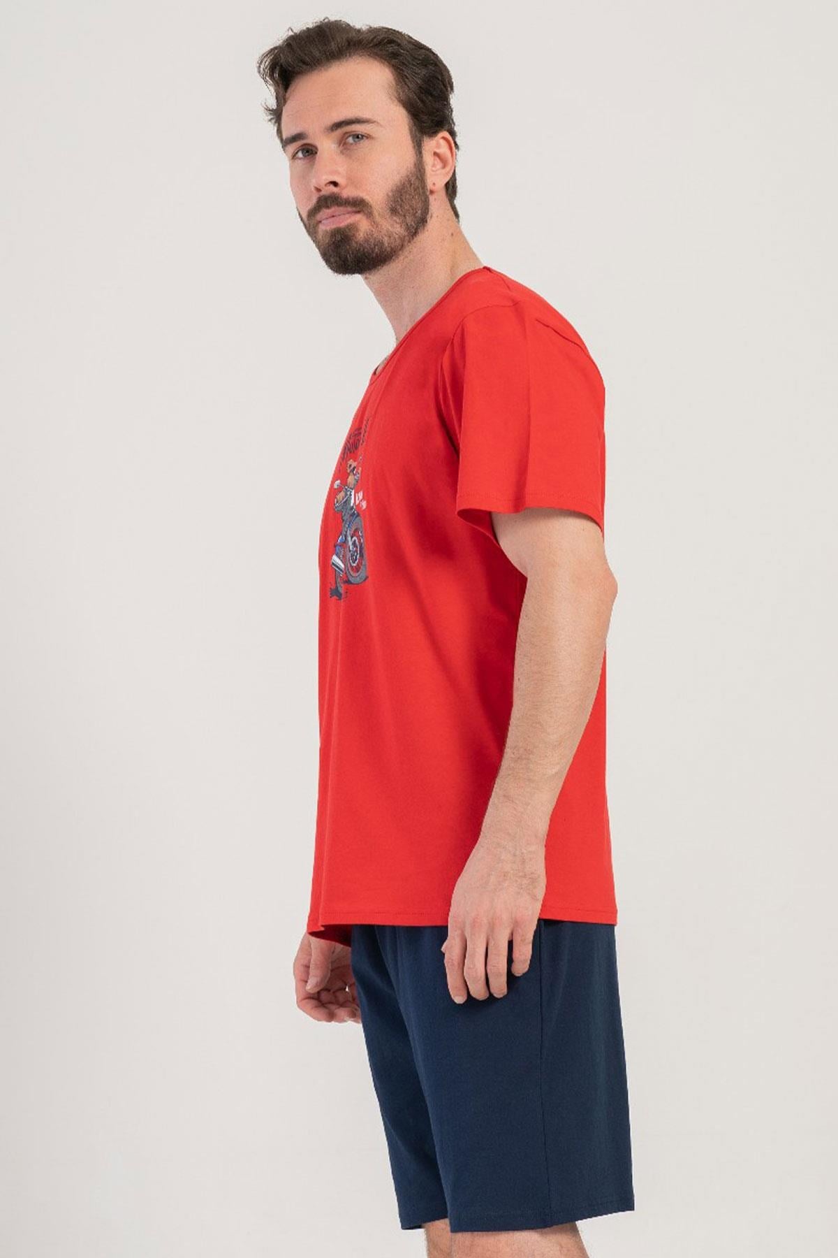 330892Erkek Kısa Kol Kırmızı %100 Pamuk Şortlu Pijama Takımı C9T3N4804Pijama TakımıVienettaErkek Kısa Kol Kırmızı %100 Pamuk Şortlu Pijama Takımı C9T3N4804