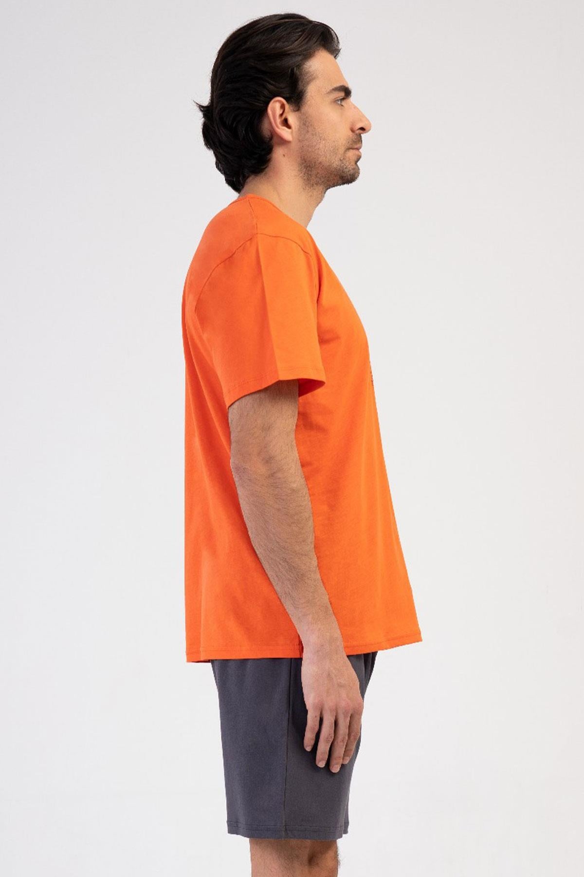 330894Erkek Kısa Kol Salmon Baskılı %100 Pamuk Şortlu Pijama Takımı C5T7N1904Pijama TakımıVienettaErkek Kısa Kol Salmon Baskılı %100 Pamuk Şortlu Pijama Takımı C5T7N1904