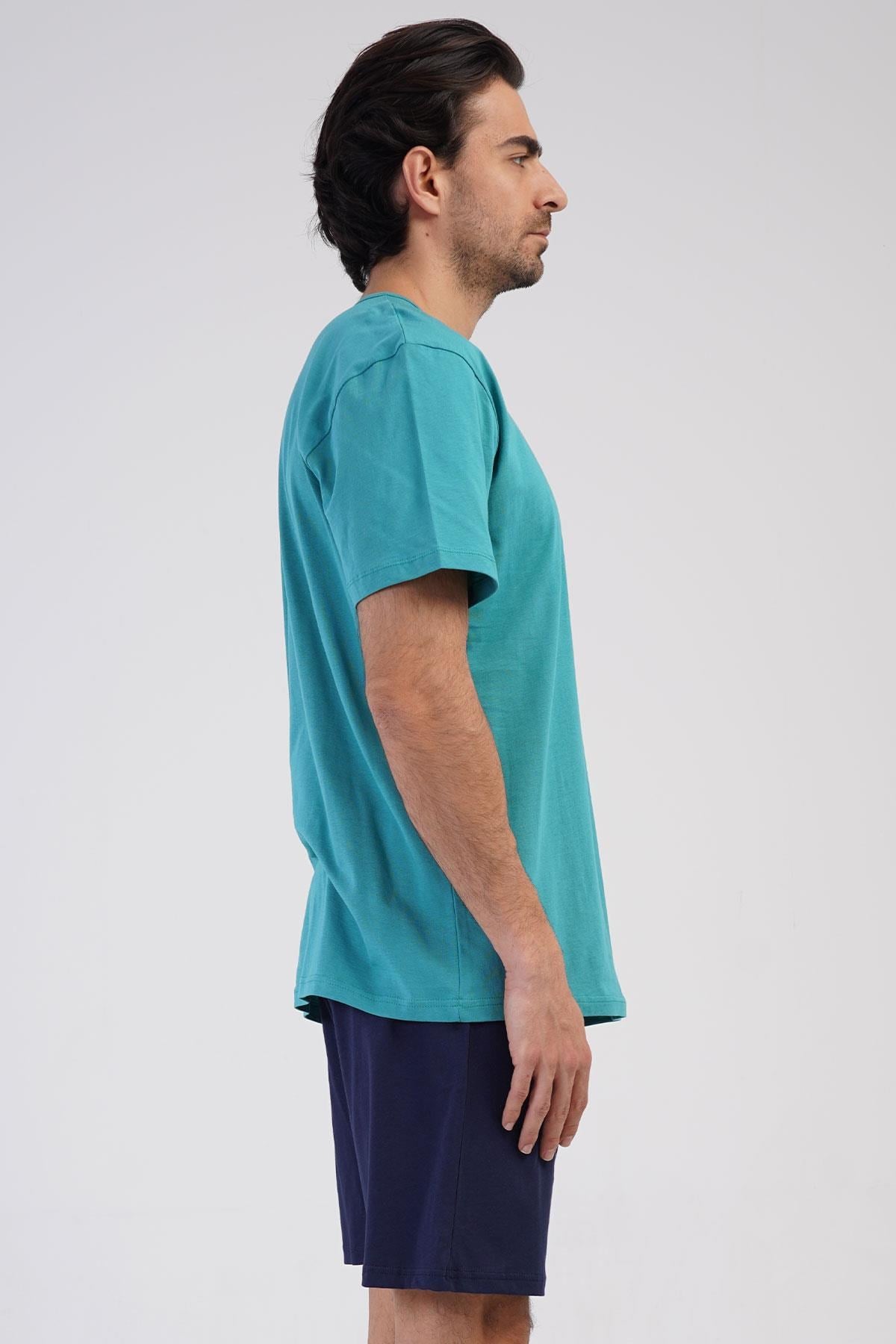 330875Erkek Kısa Kol Şortlu Silver Pine %100 Pamuk Baskılı Pijama Takımı C9T6N1904Pijama TakımıVienettaErkek Kısa Kol Şortlu Silver Pine %100 Pamuk Baskılı Pijama Takımı C9T6N1904