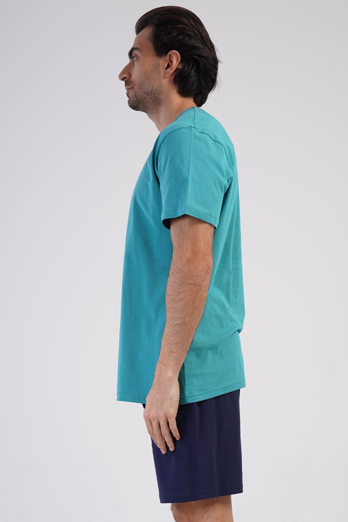 330875Erkek Kısa Kol Şortlu Silver Pine %100 Pamuk Baskılı Pijama Takımı C9T6N1904Pijama TakımıVienettaErkek Kısa Kol Şortlu Silver Pine %100 Pamuk Baskılı Pijama Takımı C9T6N1904