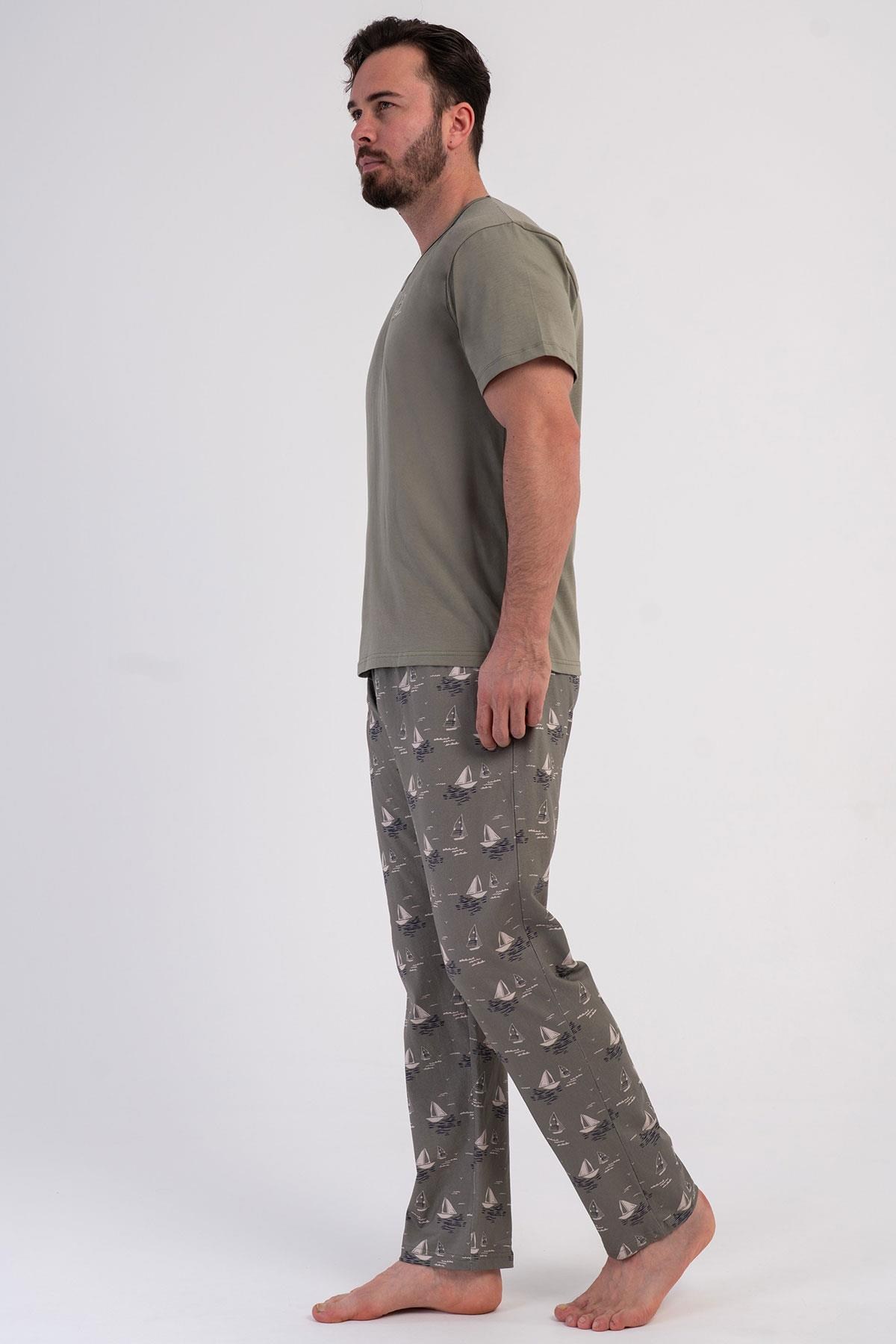 333073Erkek Kısa Kollu V Yaka Haki Pijama Takımı C4T7N0106Pijama TakımıVienettaErkek Kısa Kollu V Yaka Haki Pijama Takımı C4T7N0106