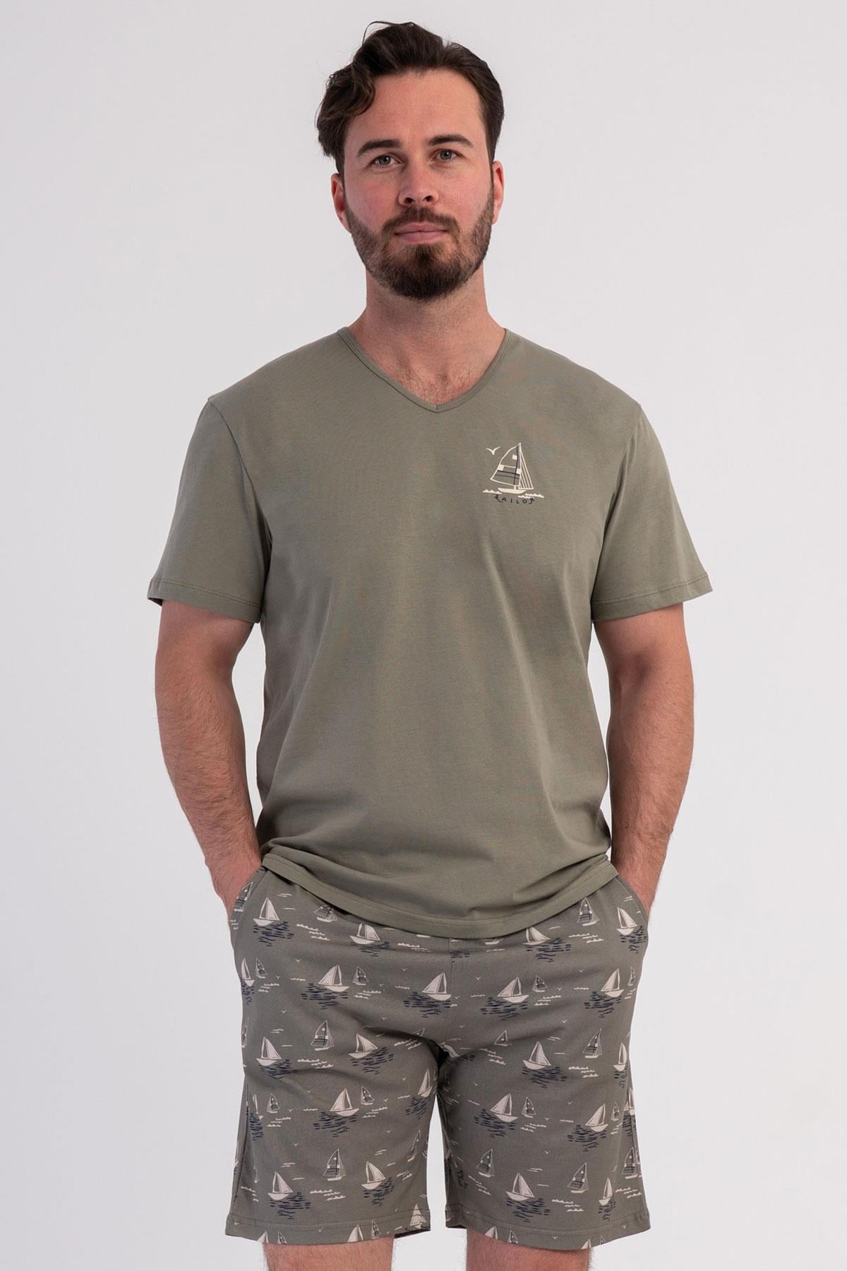 333072Erkek Kısa Kollu V Yaka Haki Şortlu Pijama Takımı C1T7N0106Pijama TakımıVienettaErkek Kısa Kollu V Yaka Haki Şortlu Pijama Takımı C1T7N0106