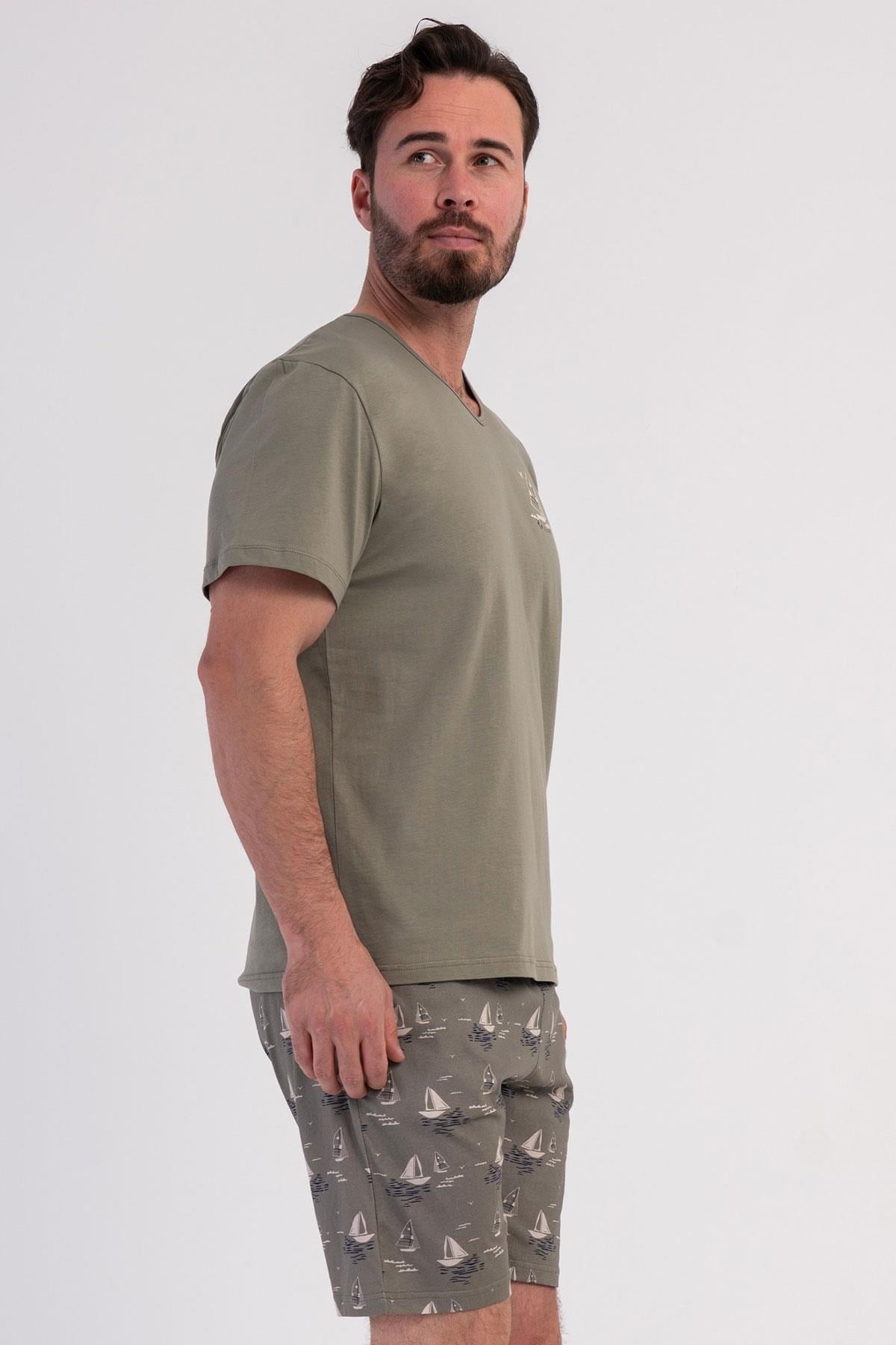 333072Erkek Kısa Kollu V Yaka Haki Şortlu Pijama Takımı C1T7N0106Pijama TakımıVienettaErkek Kısa Kollu V Yaka Haki Şortlu Pijama Takımı C1T7N0106