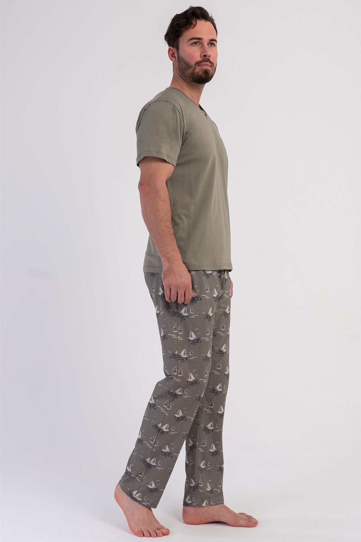333073Erkek Kısa Kollu V Yaka Haki Pijama Takımı C4T7N0106Pijama TakımıVienettaErkek Kısa Kollu V Yaka Haki Pijama Takımı C4T7N0106
