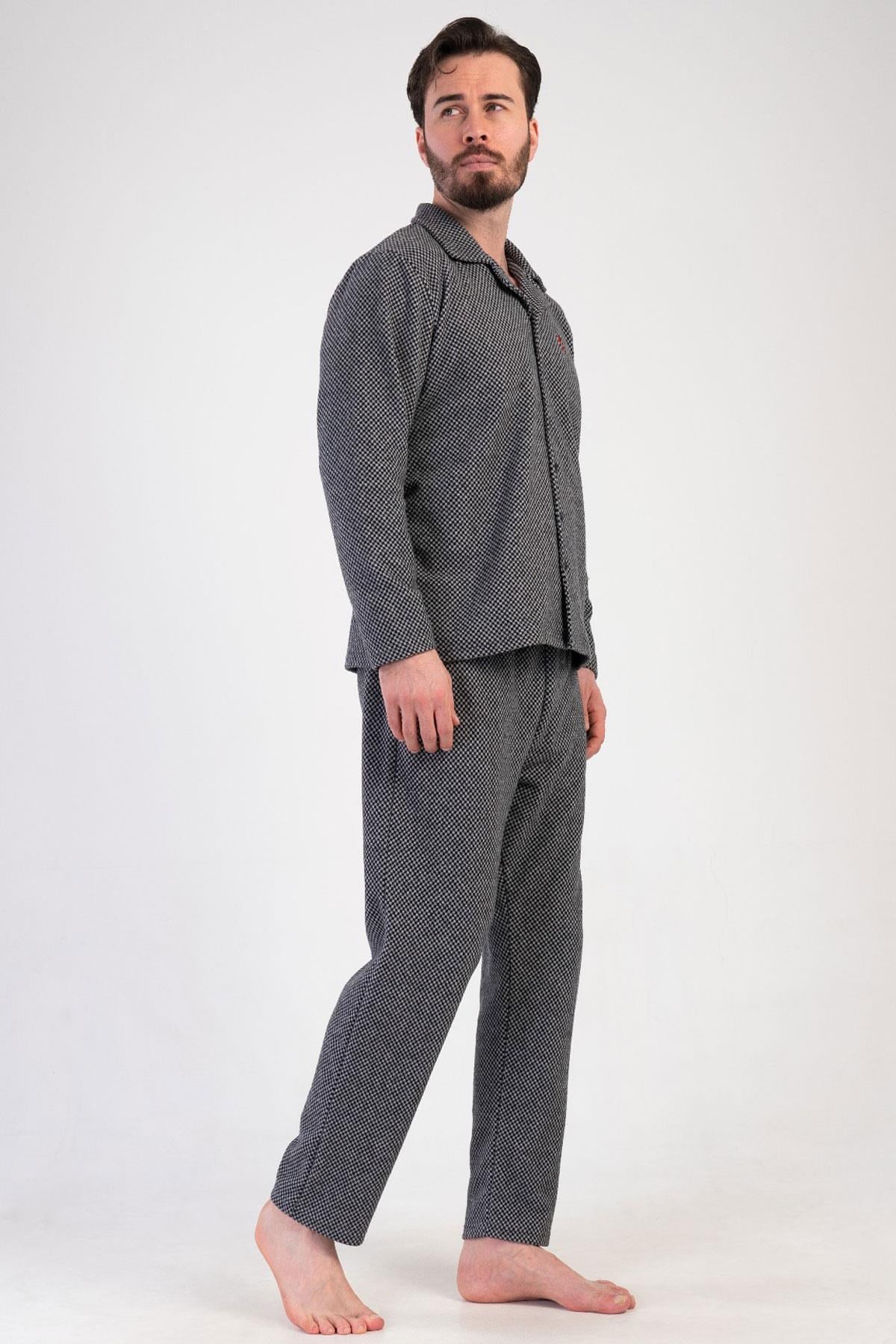 329460Erkek Siyah Renk Önden Düğmeli Uzun Kollu Gömlek Yaka Jakarlı Pijama Takımı C8T0N0105Pijama TakımıVienettaErkek Siyah Renk Önden Düğmeli Uzun Kollu Gömlek Yaka Jakarlı Pijama Takımı C8T0N0105