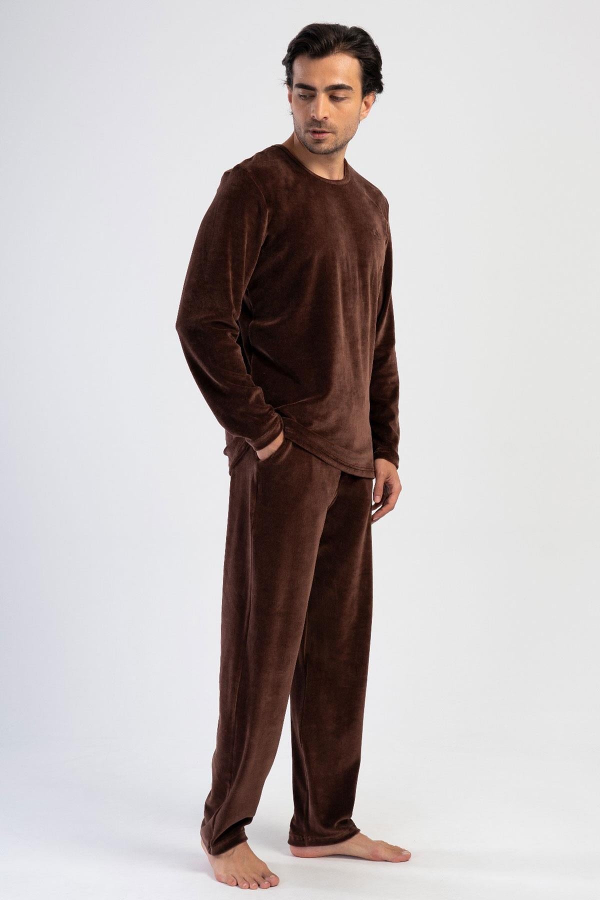 324715Erkek Uzun Kol Kadife Kahve Pijama Takım C8T9N0O304Erkek Uzun Kol Kadife Kahve Pijama Takım C8T9N0O304VienettaPijama TakımıPijama TakımıVienettaErkek Uzun Kol Kadife Kahve Pijama Takım C8T9N0O304