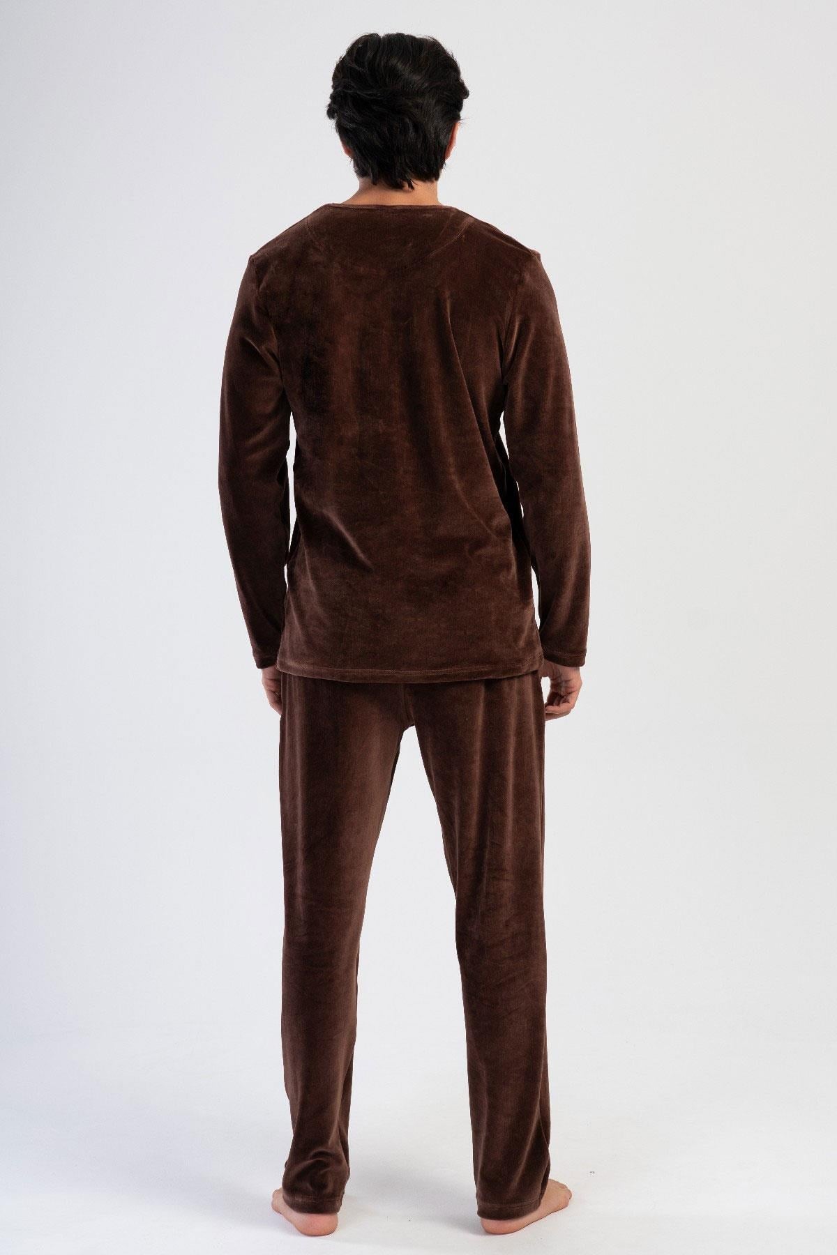 324715Erkek Uzun Kol Kadife Kahve Pijama Takım C8T9N0O304Erkek Uzun Kol Kadife Kahve Pijama Takım C8T9N0O304VienettaPijama TakımıPijama TakımıVienettaErkek Uzun Kol Kadife Kahve Pijama Takım C8T9N0O304