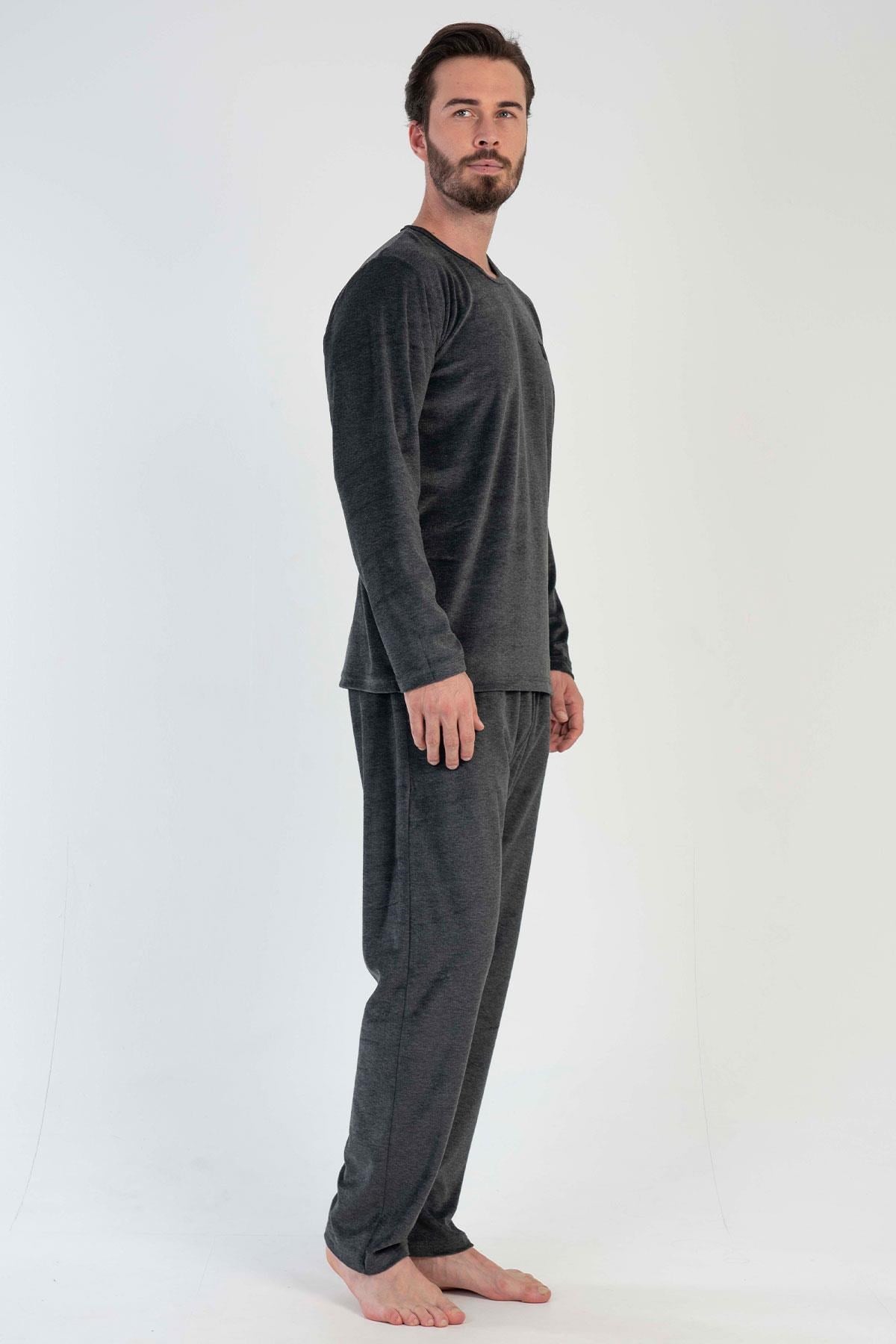 324686Erkek Uzun Kol Kadife Antrasit Pijama Takım C5T0N0O603Erkek Uzun Kol Kadife Antrasit Pijama Takım C5T0N0O603VienettaPijama TakımıPijama TakımıVienettaErkek Uzun Kol Kadife Antrasit Pijama Takım C5T0N0O603