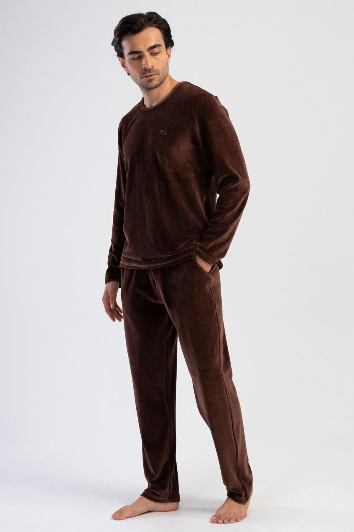 324715Erkek Uzun Kol Kadife Kahve Pijama Takım C8T9N0O304Erkek Uzun Kol Kadife Kahve Pijama Takım C8T9N0O304VienettaPijama TakımıPijama TakımıVienettaErkek Uzun Kol Kadife Kahve Pijama Takım C8T9N0O304