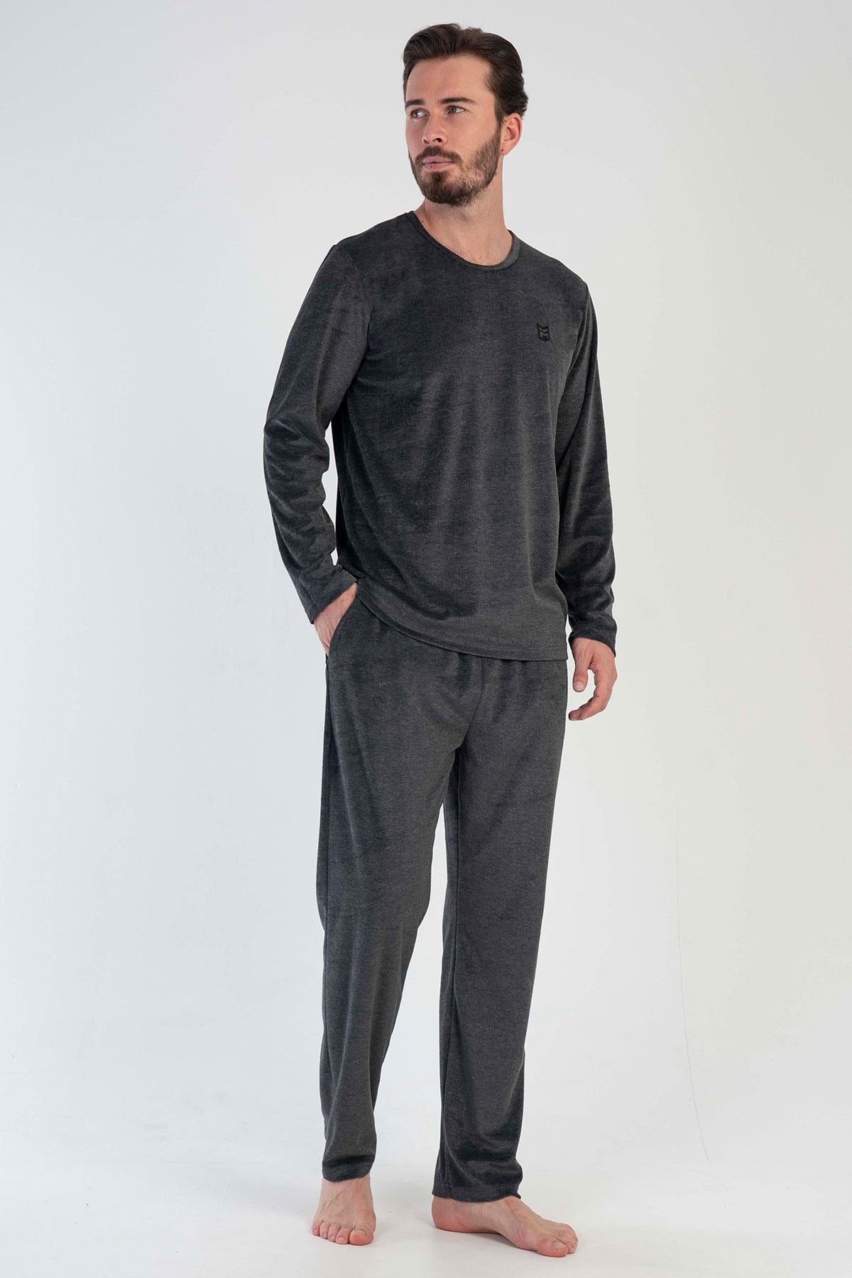324686Erkek Uzun Kol Kadife Antrasit Pijama Takım C5T0N0O603Erkek Uzun Kol Kadife Antrasit Pijama Takım C5T0N0O603VienettaPijama TakımıPijama TakımıVienettaErkek Uzun Kol Kadife Antrasit Pijama Takım C5T0N0O603
