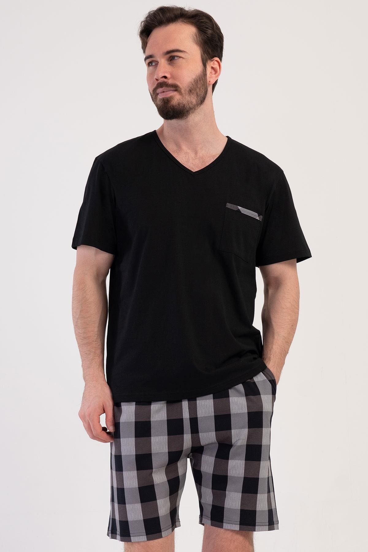 330877Erkek V Yaka Kısa Kol Şortlu Siyah %100 Pamuk Pijama Takımı C5T8N1904Pijama TakımıVienettaErkek V Yaka Kısa Kol Şortlu Siyah %100 Pamuk Pijama Takımı C5T8N1904