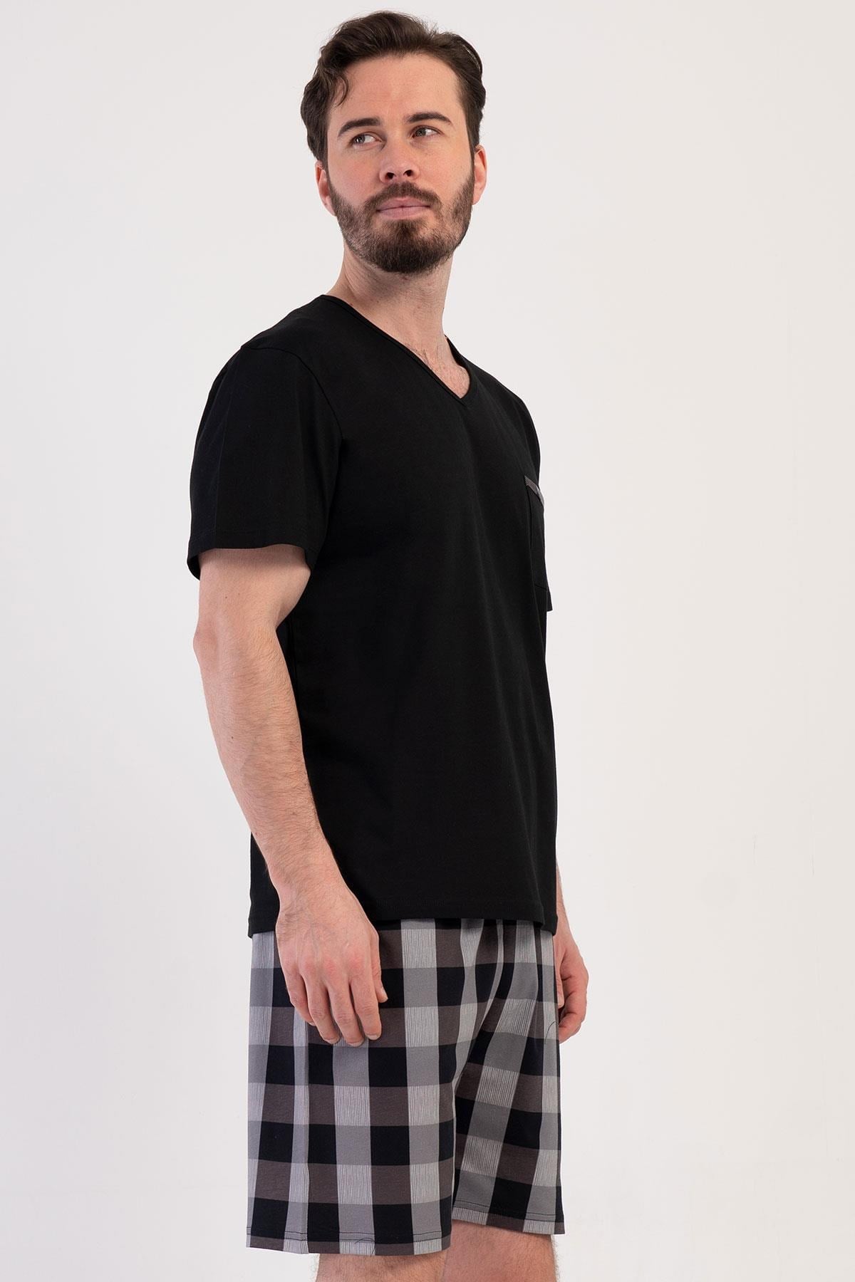 330877Erkek V Yaka Kısa Kol Şortlu Siyah %100 Pamuk Pijama Takımı C5T8N1904Pijama TakımıVienettaErkek V Yaka Kısa Kol Şortlu Siyah %100 Pamuk Pijama Takımı C5T8N1904