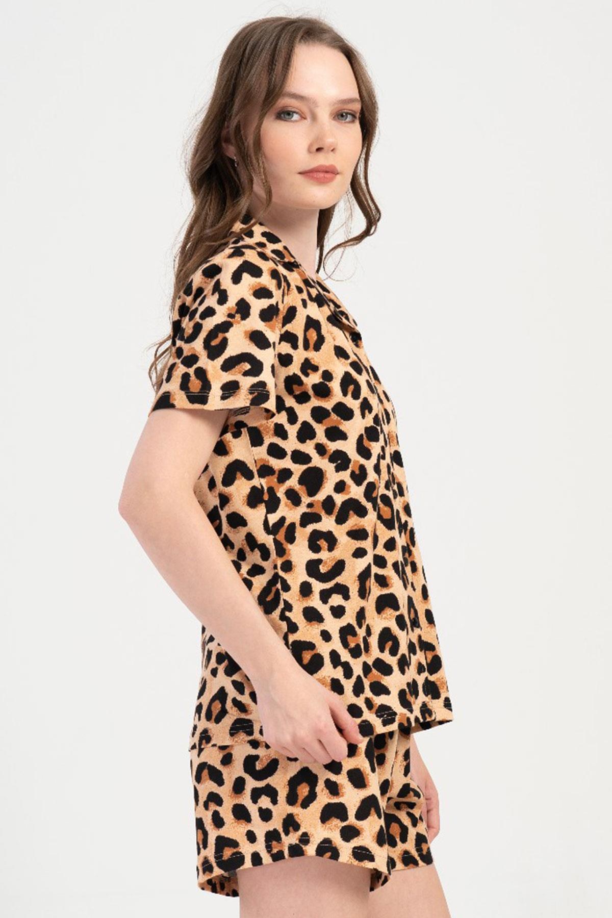 326335Kadın Kısa Kol Gömlek Yaka Önden Düğmeli Leopar Şortlu Pijama Takım C3T0N1O904Kadın Kısa Kol Gömlek Yaka Önden Düğmeli Leopar Şortlu Pijama Takım C3T0N1O904VienettaŞortlu TakımŞortlu TakımVienettaKadın Kısa Kol Gömlek Yaka Önden Düğmeli Leopar Şortlu Pijama Takım C3T0N1O904