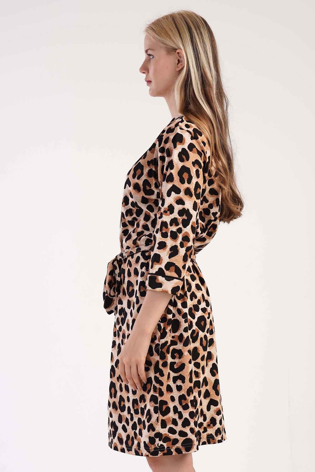319249Kadın Kapri Kol Leopar Sabahlık C9T8N0403Kadın Kapri Kol Leopar Sabahlık C9T8N0403VienettaTek SabahlıkTek SabahlıkVienettaKadın Kapri Kol Leopar Sabahlık C9T8N0403