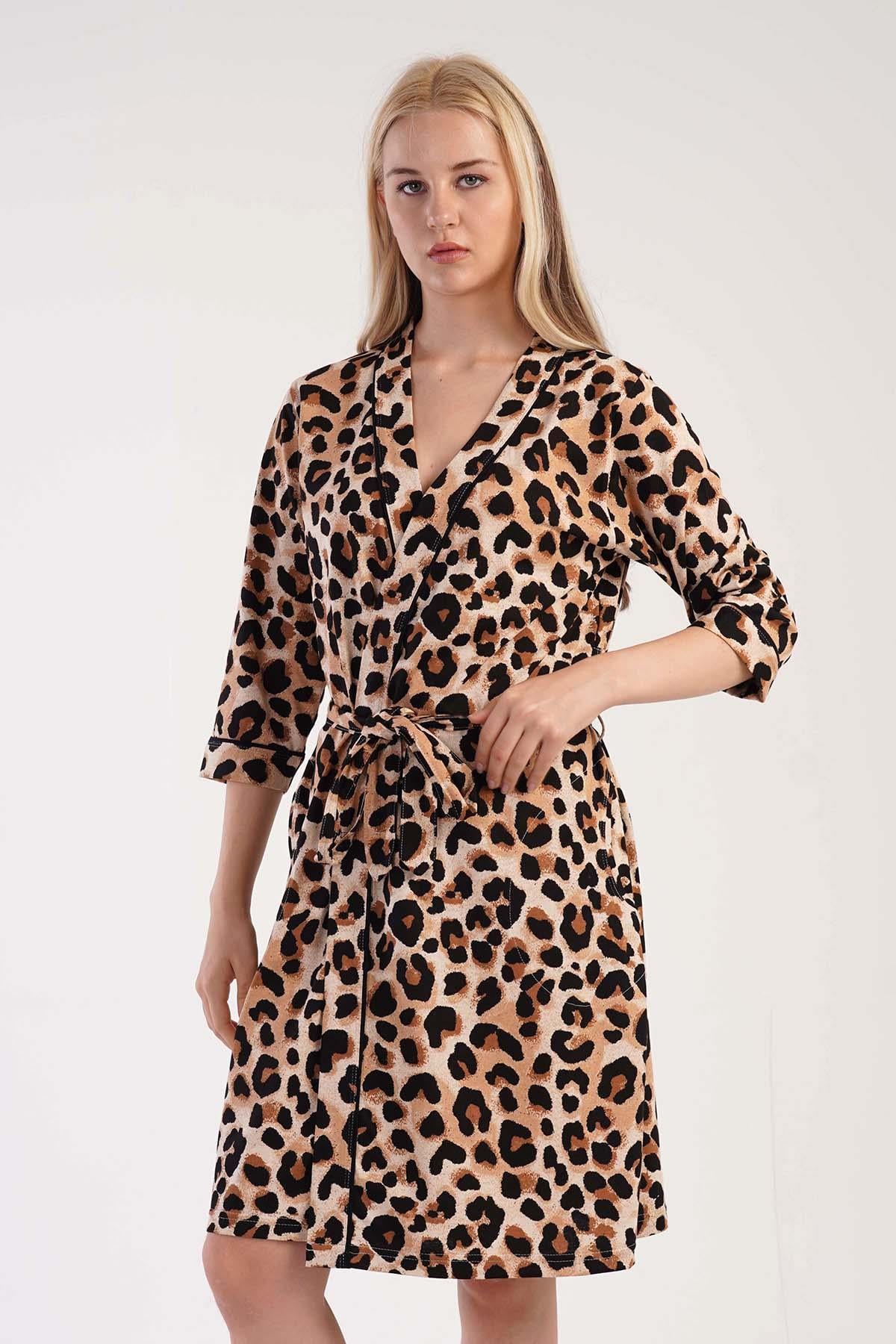 319249Kadın Kapri Kol Leopar Sabahlık C9T8N0403Kadın Kapri Kol Leopar Sabahlık C9T8N0403VienettaTek SabahlıkTek SabahlıkVienettaKadın Kapri Kol Leopar Sabahlık C9T8N0403