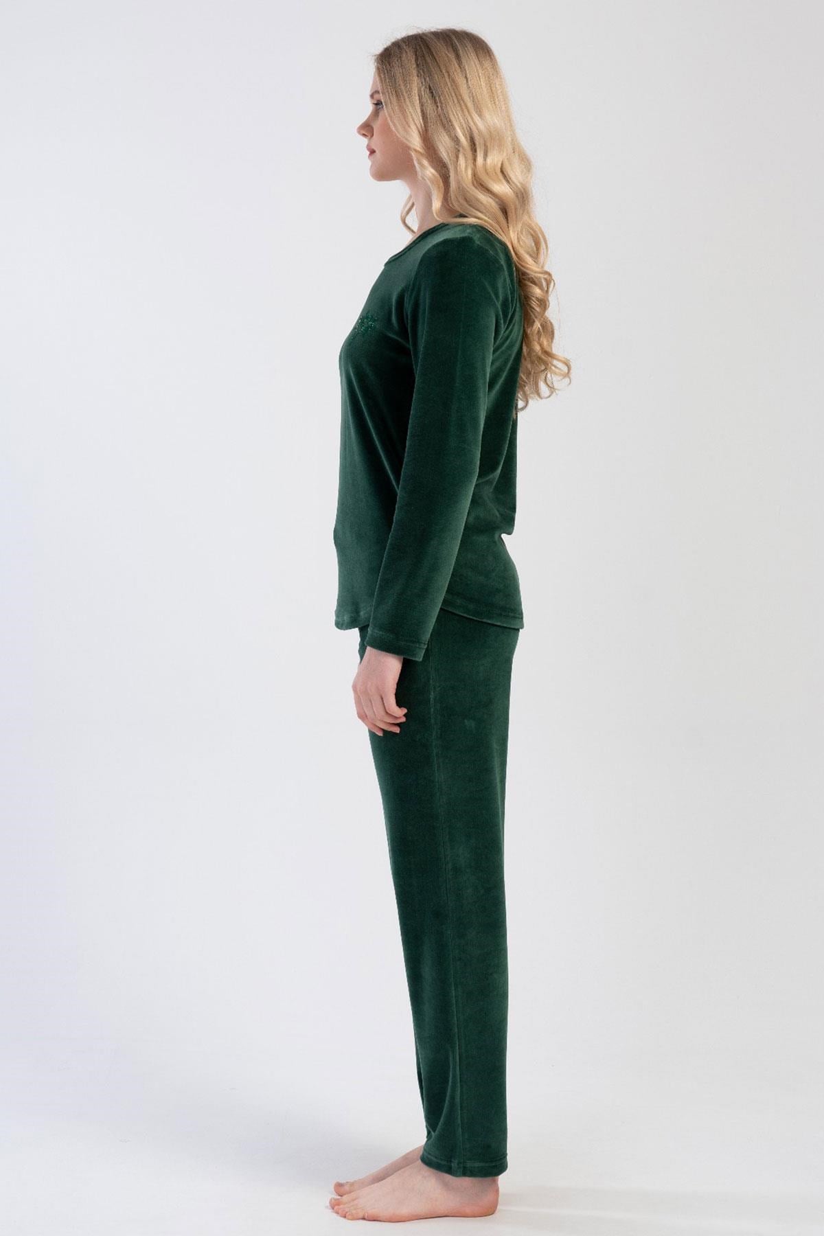 324375Kadın Kadife Uzun Kol Yeşil Pijama Takım C3T8N0O304Kadın Kadife Uzun Kol Yeşil Pijama Takım C3T8N0O304VienettaUzun Kol PijamaUzun Kol PijamaVienettaKadın Kadife Uzun Kol Yeşil Pijama Takım C3T8N0O304