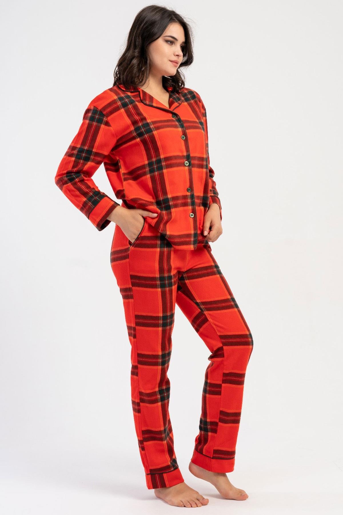 330235Kadın Önden Düğmeli Uzun Kollu Ekose Desenli Kırmızı Renk Polar Pijama Takımı C0T4N8161Uzun Kol PijamaVienettaKadın Önden Düğmeli Uzun Kollu Ekose Desenli Kırmızı Renk Polar Pijama Takımı C0T4N8161
