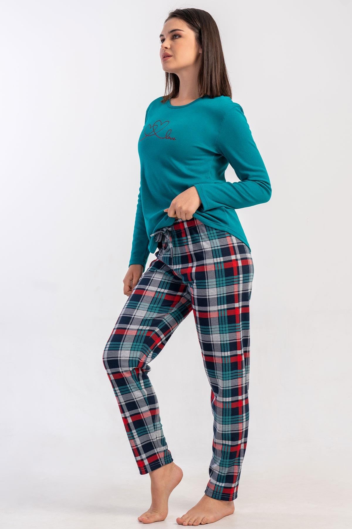 329513Kadın Silver Pine Renk Uzun Kollu Bisiklet Yaka Ekose Alt İnterlok Pijama Takımı C4T2N2305Uzun Kol PijamaVienettaKadın Silver Pine Renk Uzun Kollu Bisiklet Yaka Ekose Alt İnterlok Pijama Takımı C4T2N2305
