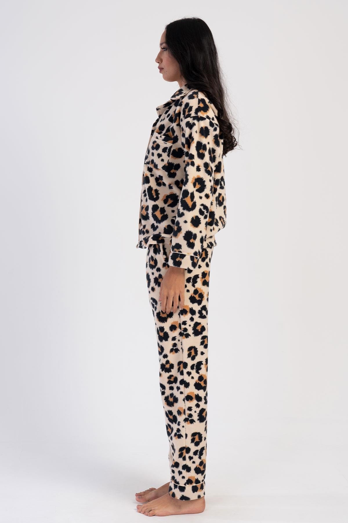 324374Kadın Uzun Kol Polar Önden Düğmeli Leopar Bej  Pijama Takım C7T6N0O304Kadın Uzun Kol Polar Önden Düğmeli Leopar Bej  Pijama Takım C7T6N0O304VienettaUzun Kol PijamaUzun Kol PijamaVienettaKadın Uzun Kol Polar Önden Düğmeli Leopar Bej  Pijama Takım C7T6N0O304