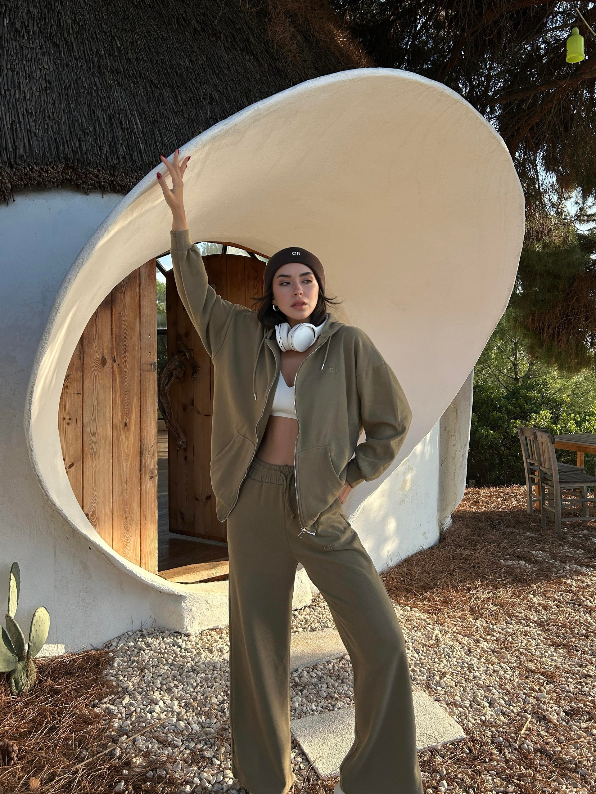 Soft Knit Zipped Hoodie-Cookie