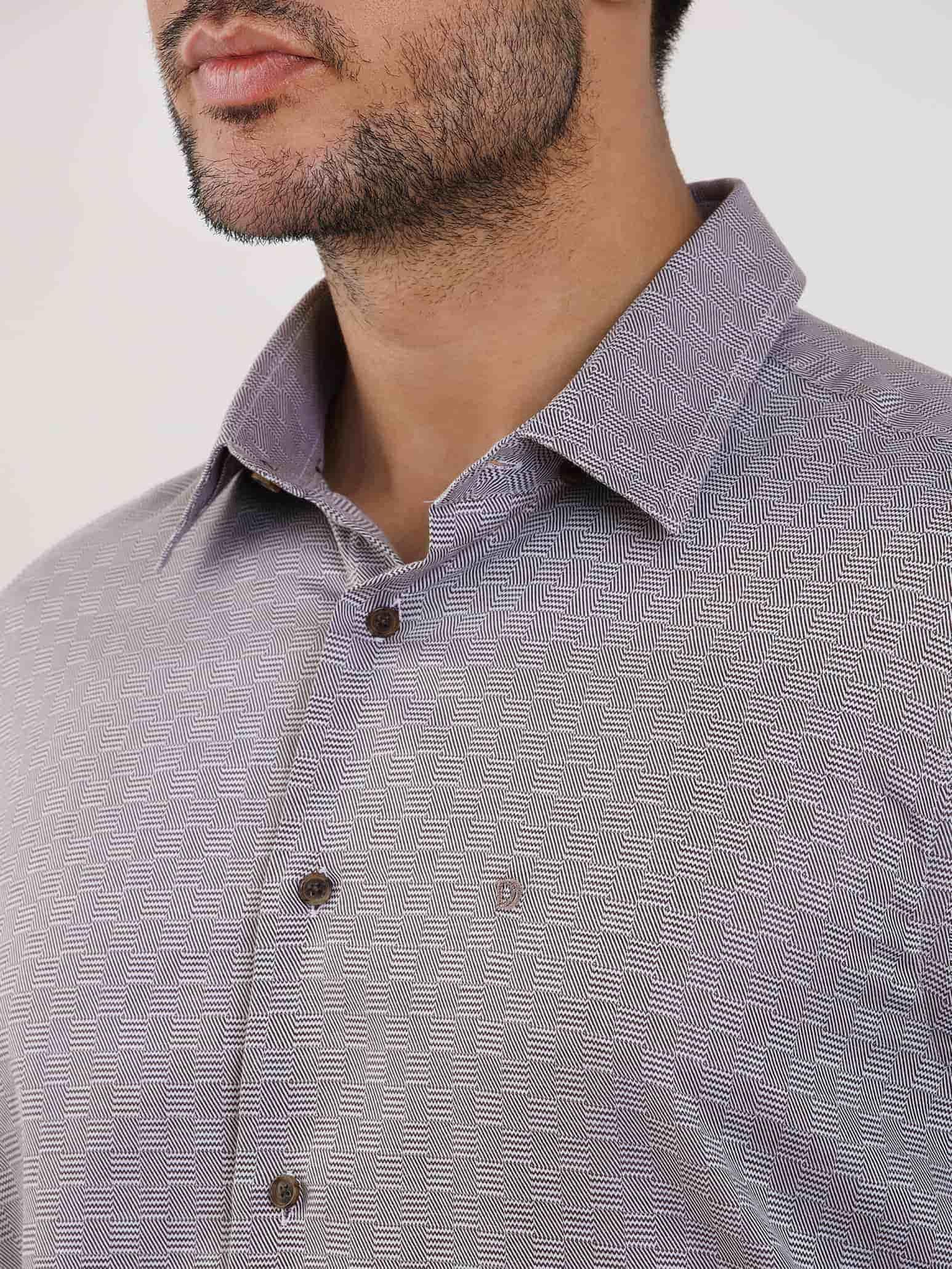 Dufy Kahverengi Erkek Regular Fit Armürlü Düğmeli Yaka Uzun Kol Gömlek - 99134