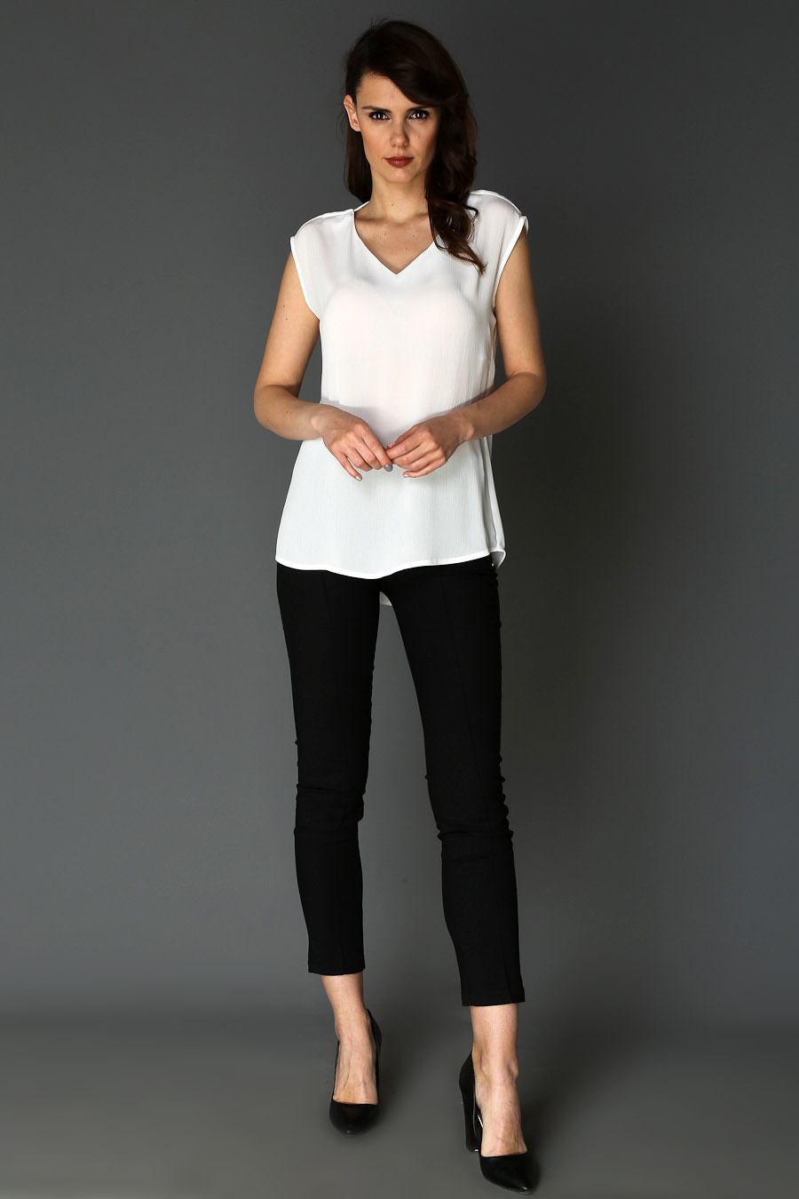 237-1049 ARKASI DANTEL DETAYLI BLUZ