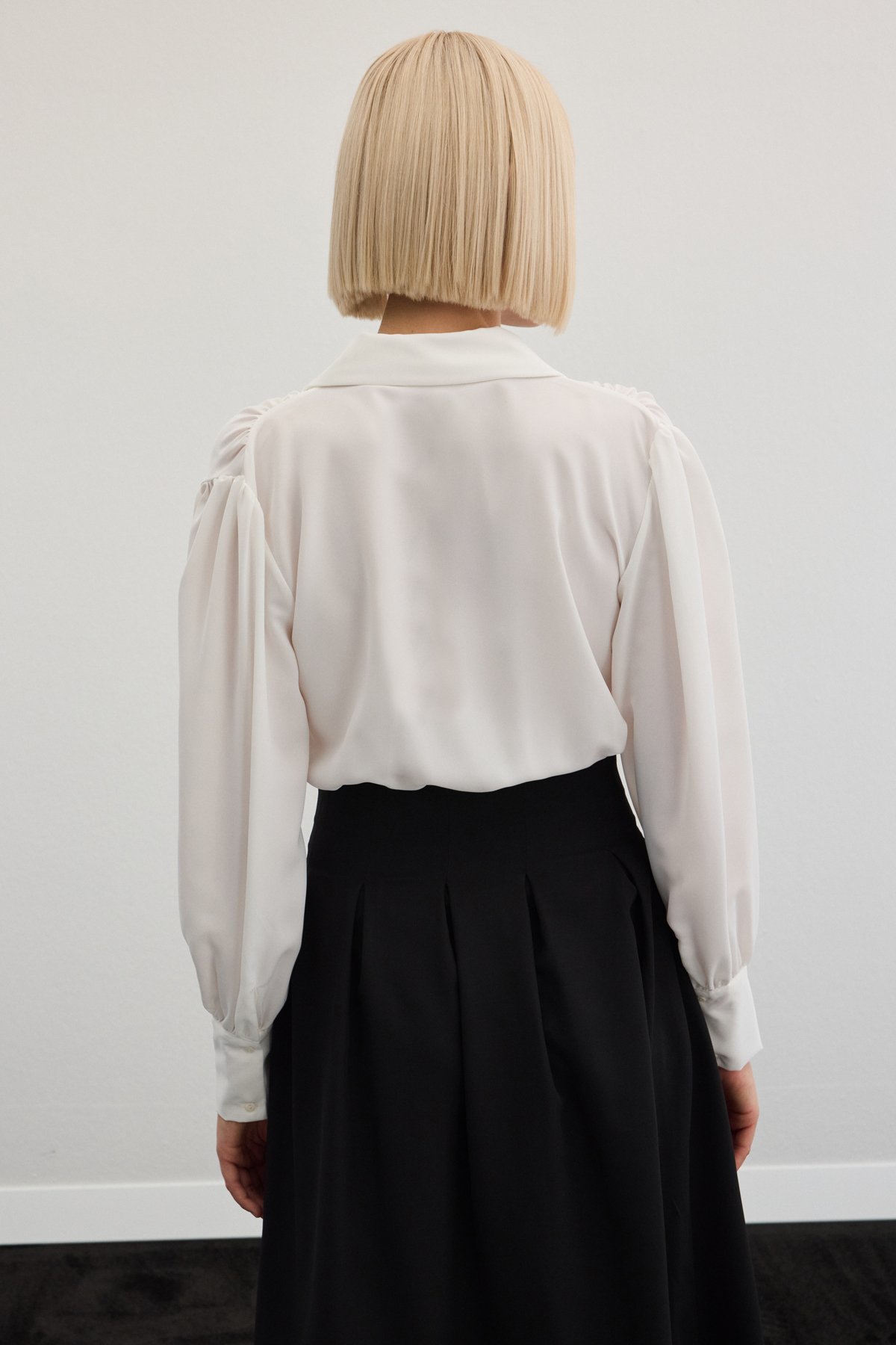 Aksesuar Detaylı Bodysuit Bluz - Ekru