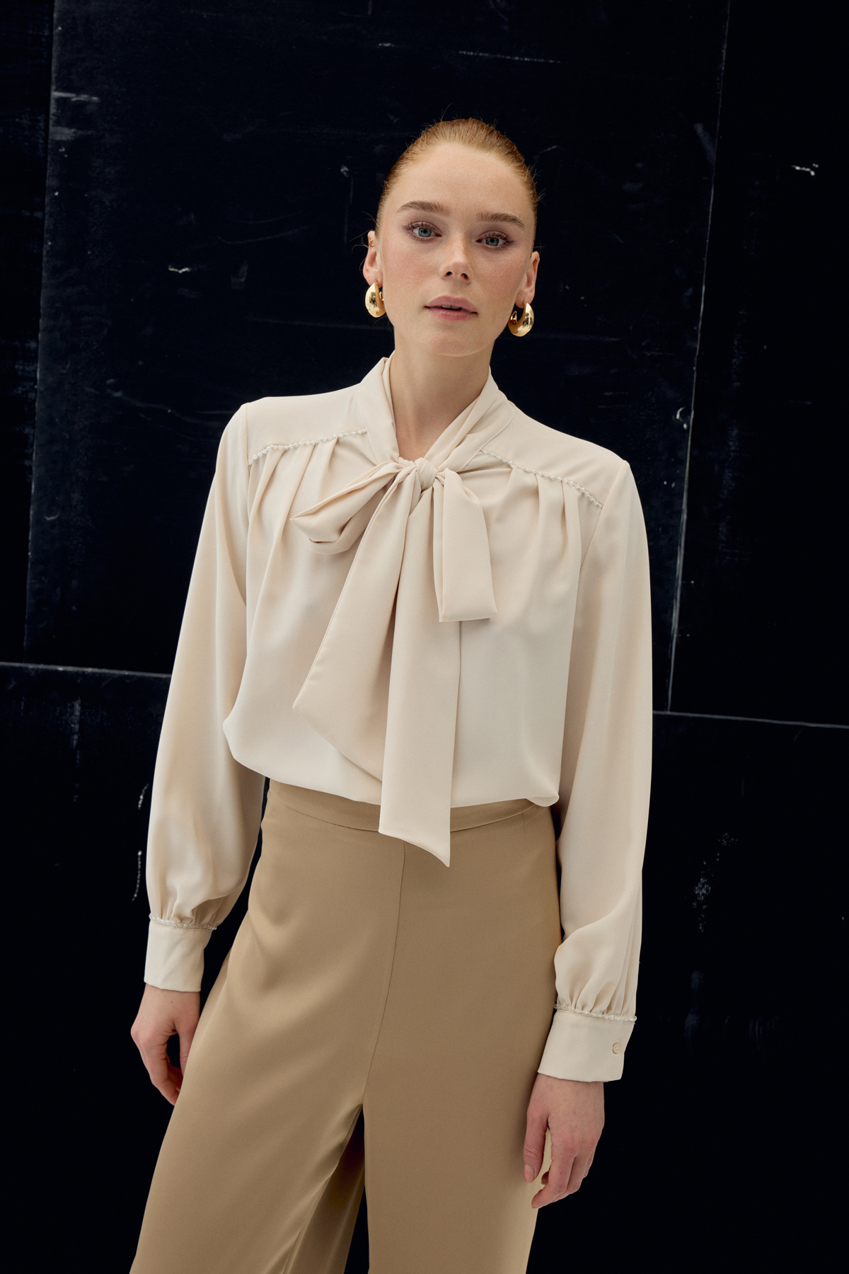 Blouse with Accessory Details and Scarf - Beıge
