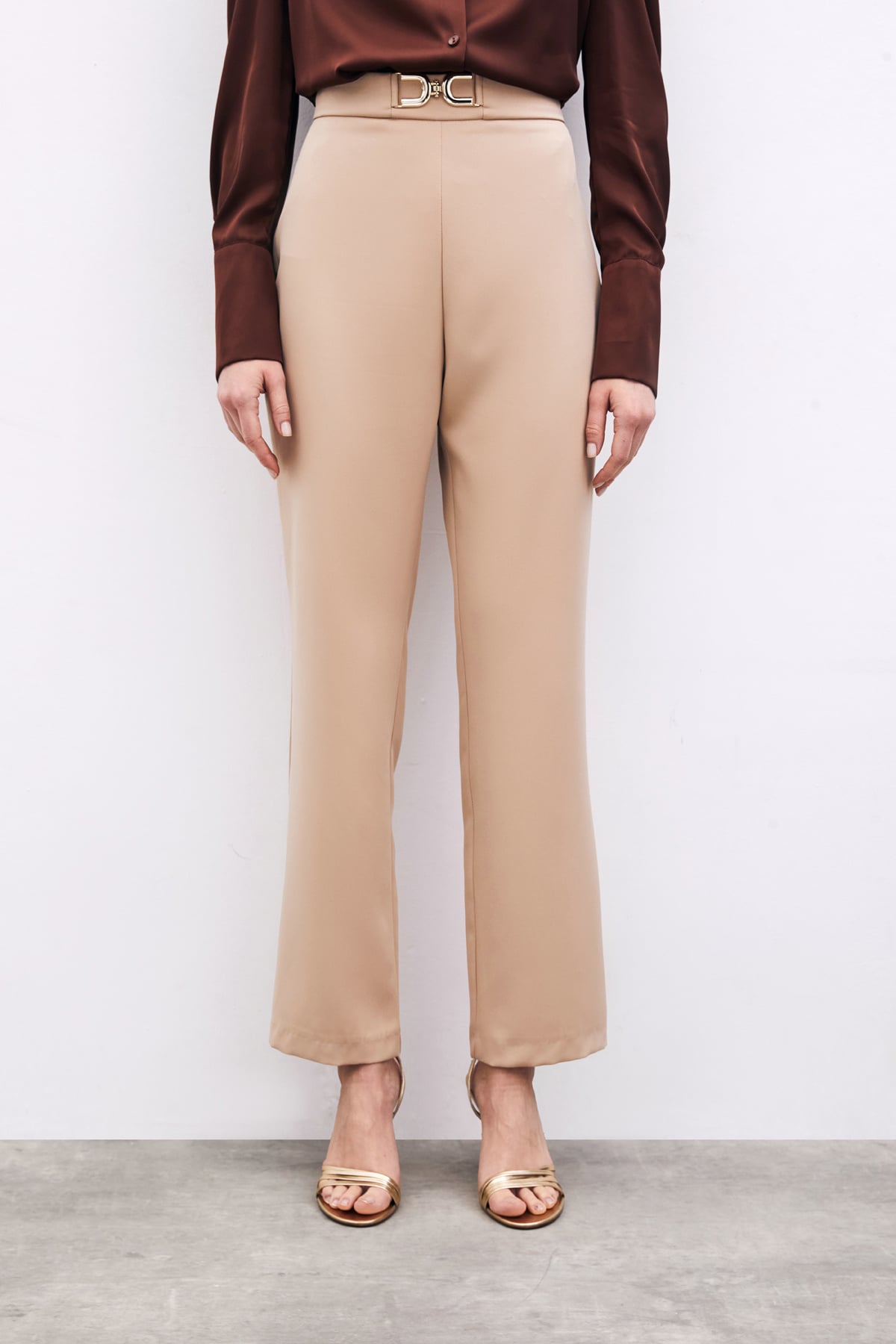 Accessory Detailed Trousers - Camel