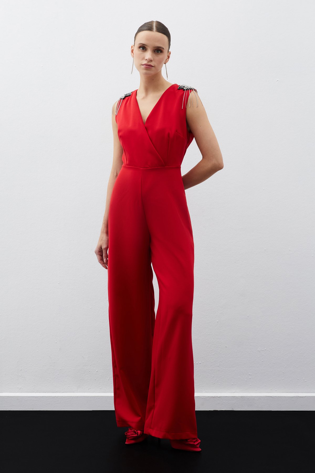 Accessory Detailed Jumpsuit - RED