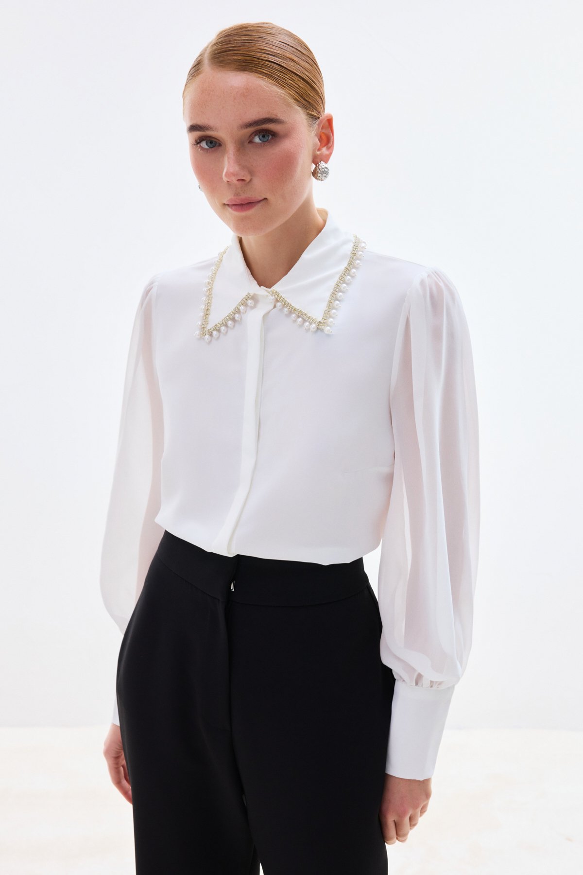 Aksesuar Yakalı Gömlek - Ekru