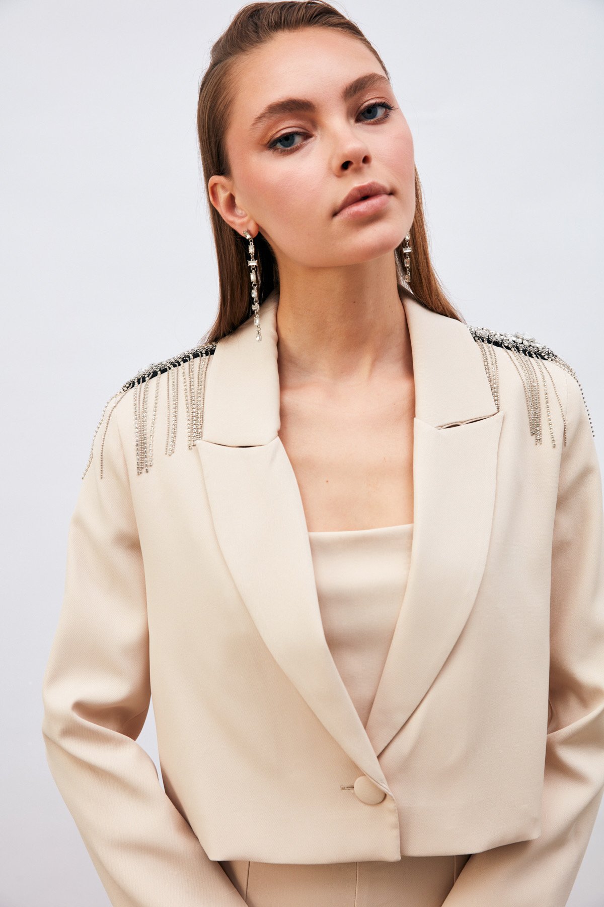 Aksesuarlı Crop Ceket - BEJ