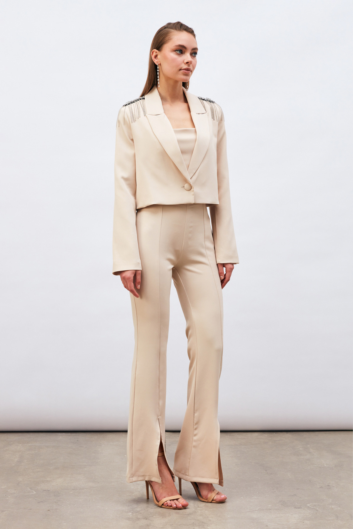 Aksesuarlı Crop Ceket - BEJ