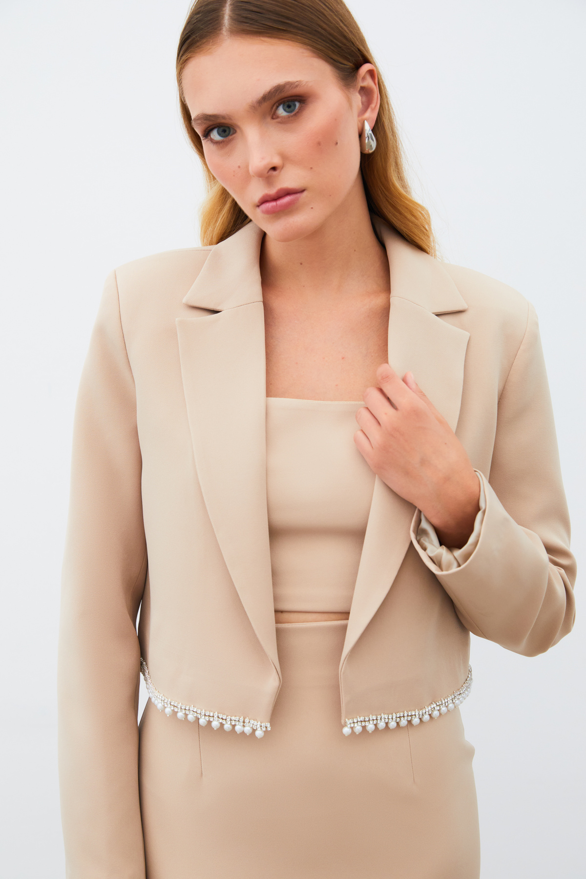 Aksesuarlı Kısa Ceket - BEJ