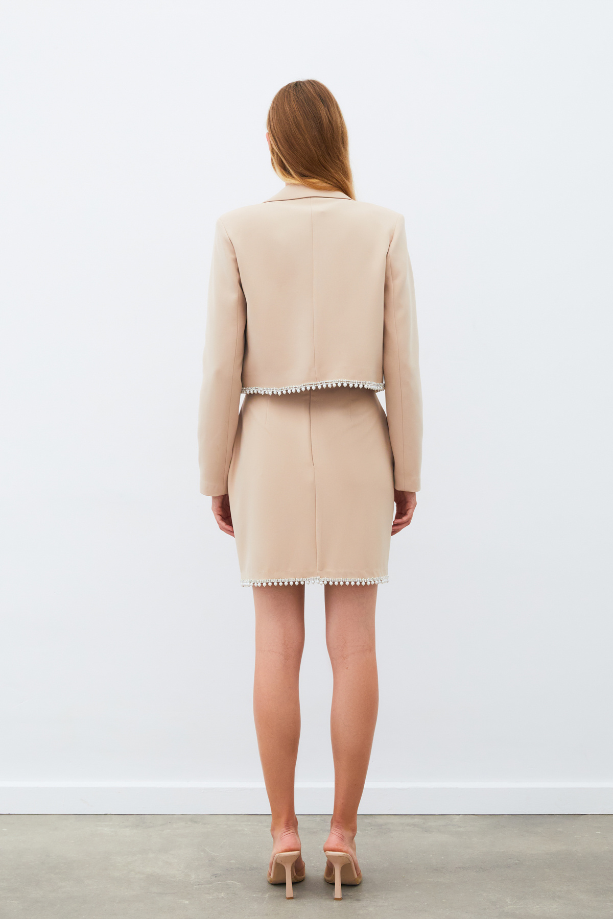 Aksesuarlı Kısa Ceket - BEJ
