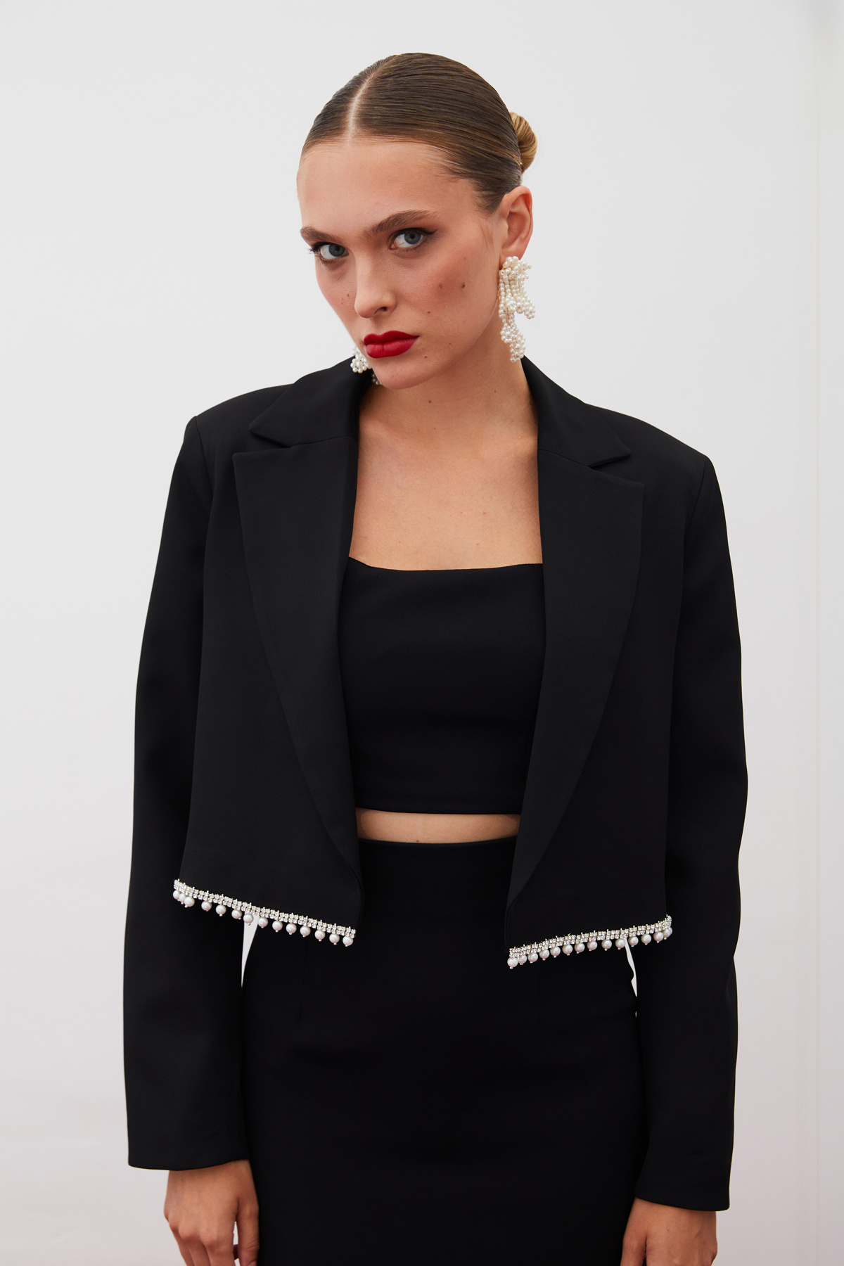 Aksesuarlı Kısa Ceket - SİYAH