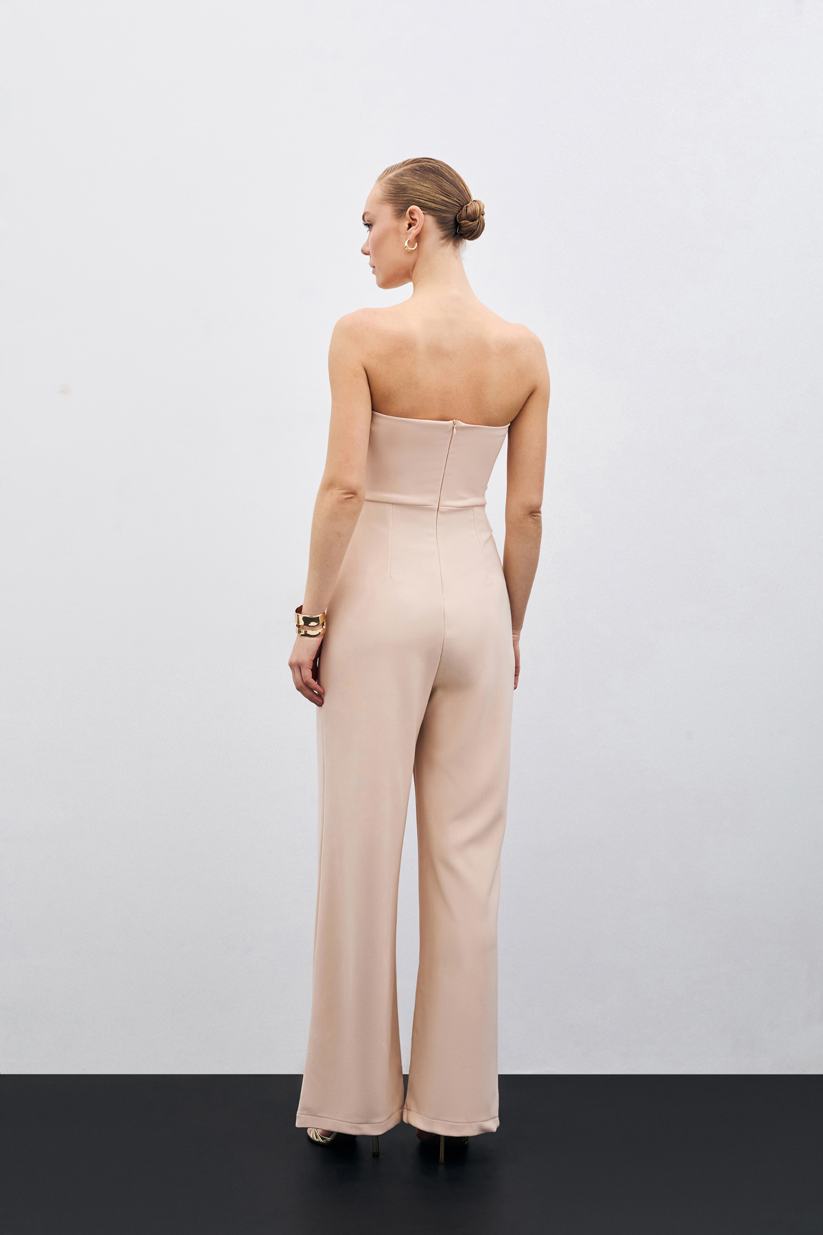 Aksesuarlı Straplez Tulum - Bej