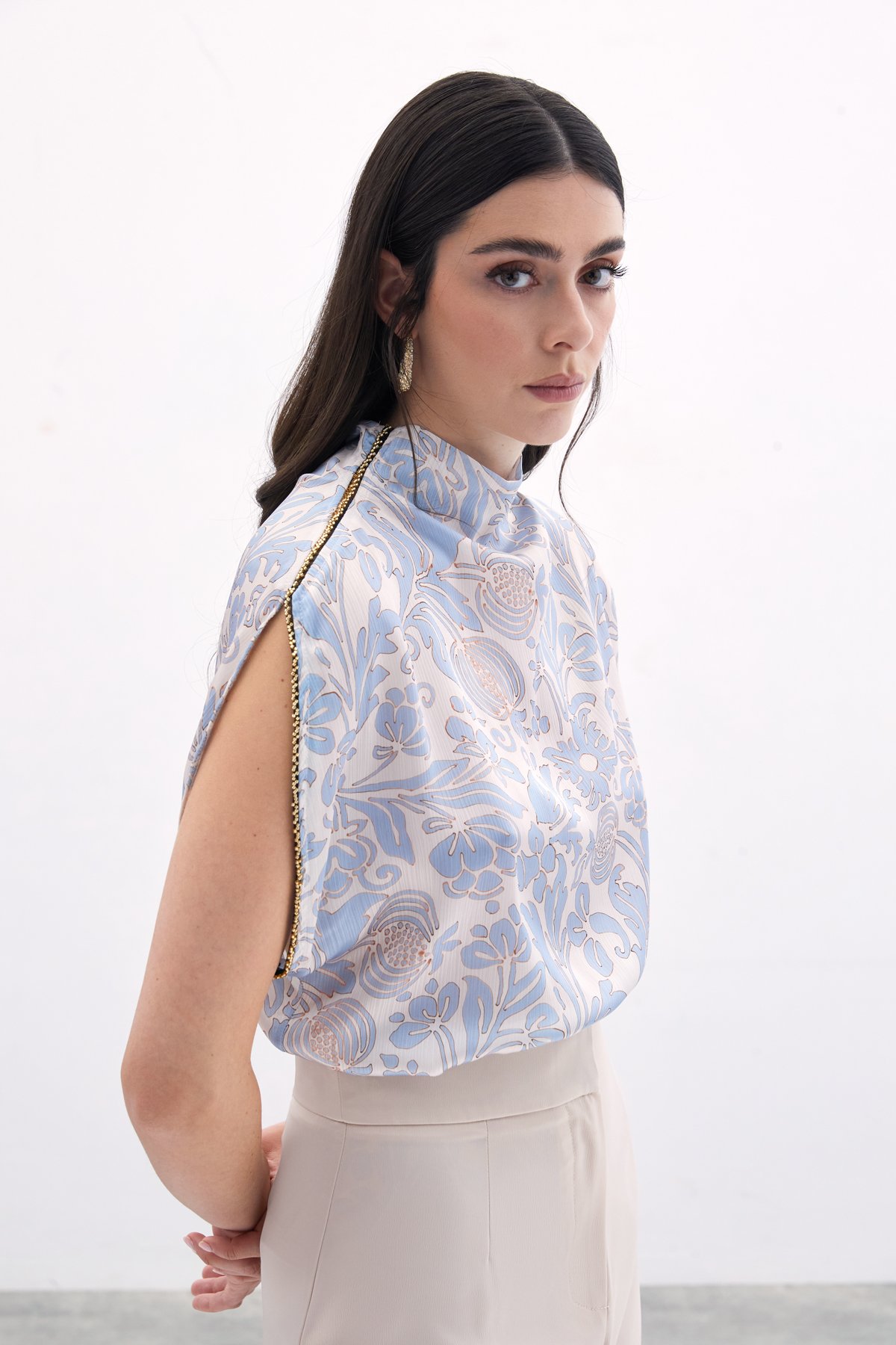 Aksesuarlı Yarasa Kol Bluz - Mavi