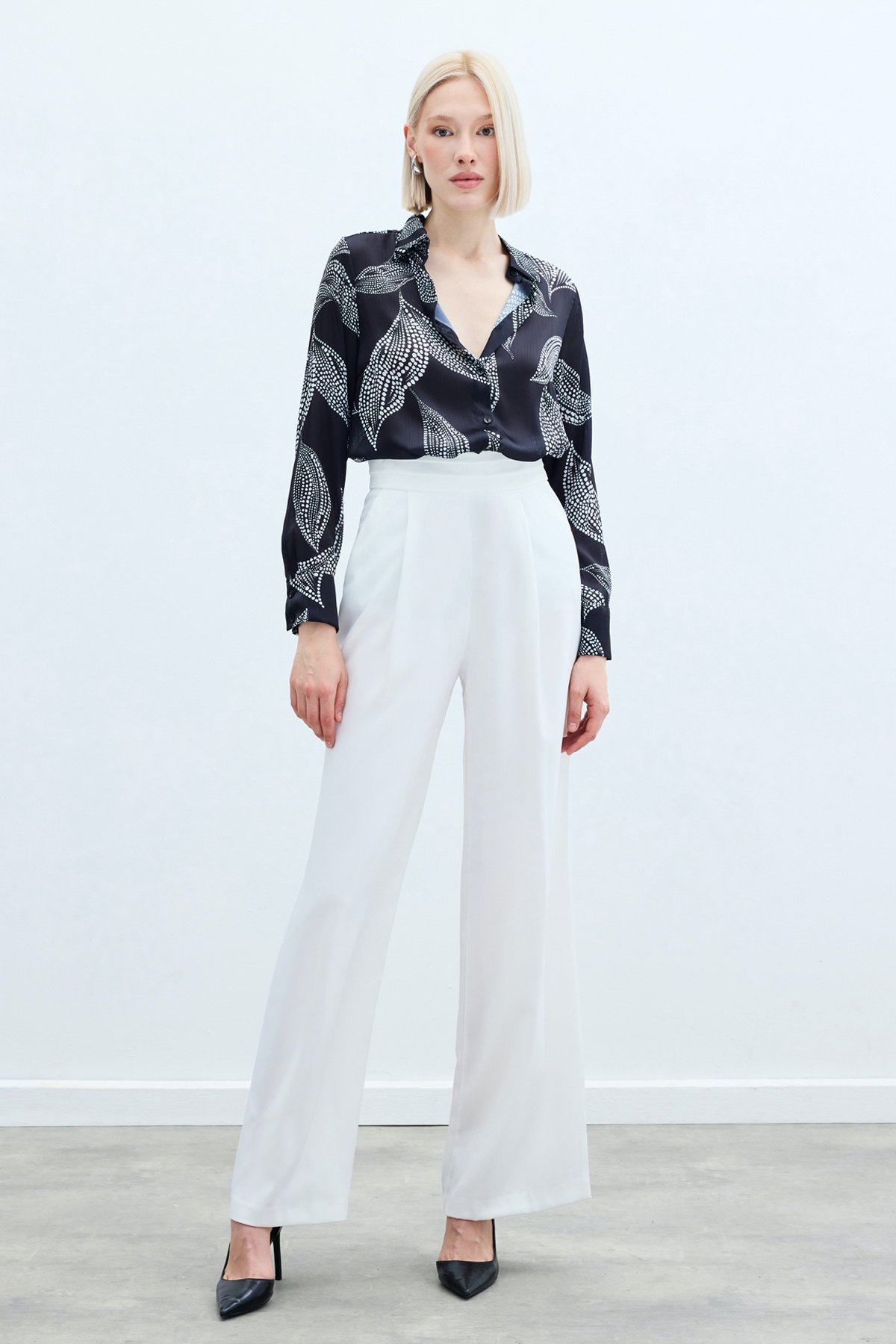 Arkası Uzun Desenli Gömlek - Siyah