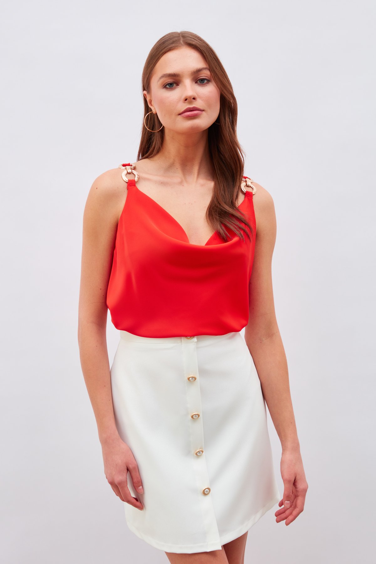 Askı Aksesuar Detaylı Degaje Bluz - MERCAN