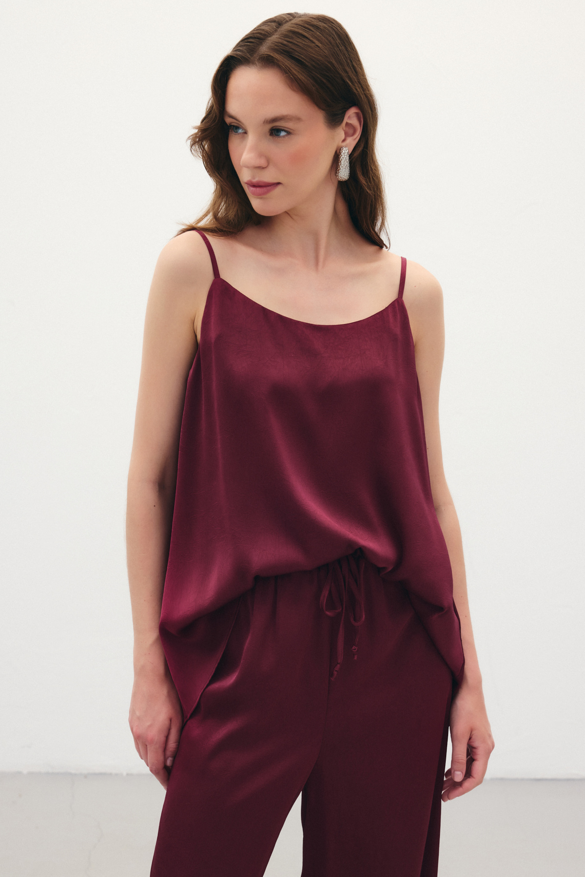 Askılı Saten Bluz - Bordo