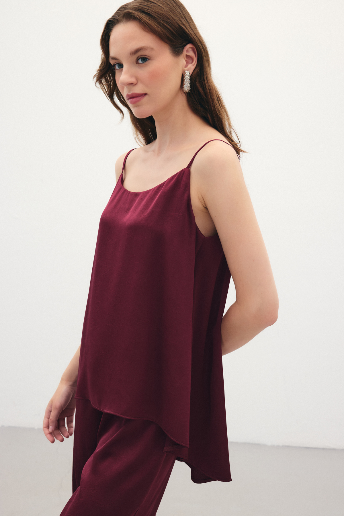 Askılı Saten Bluz - Bordo